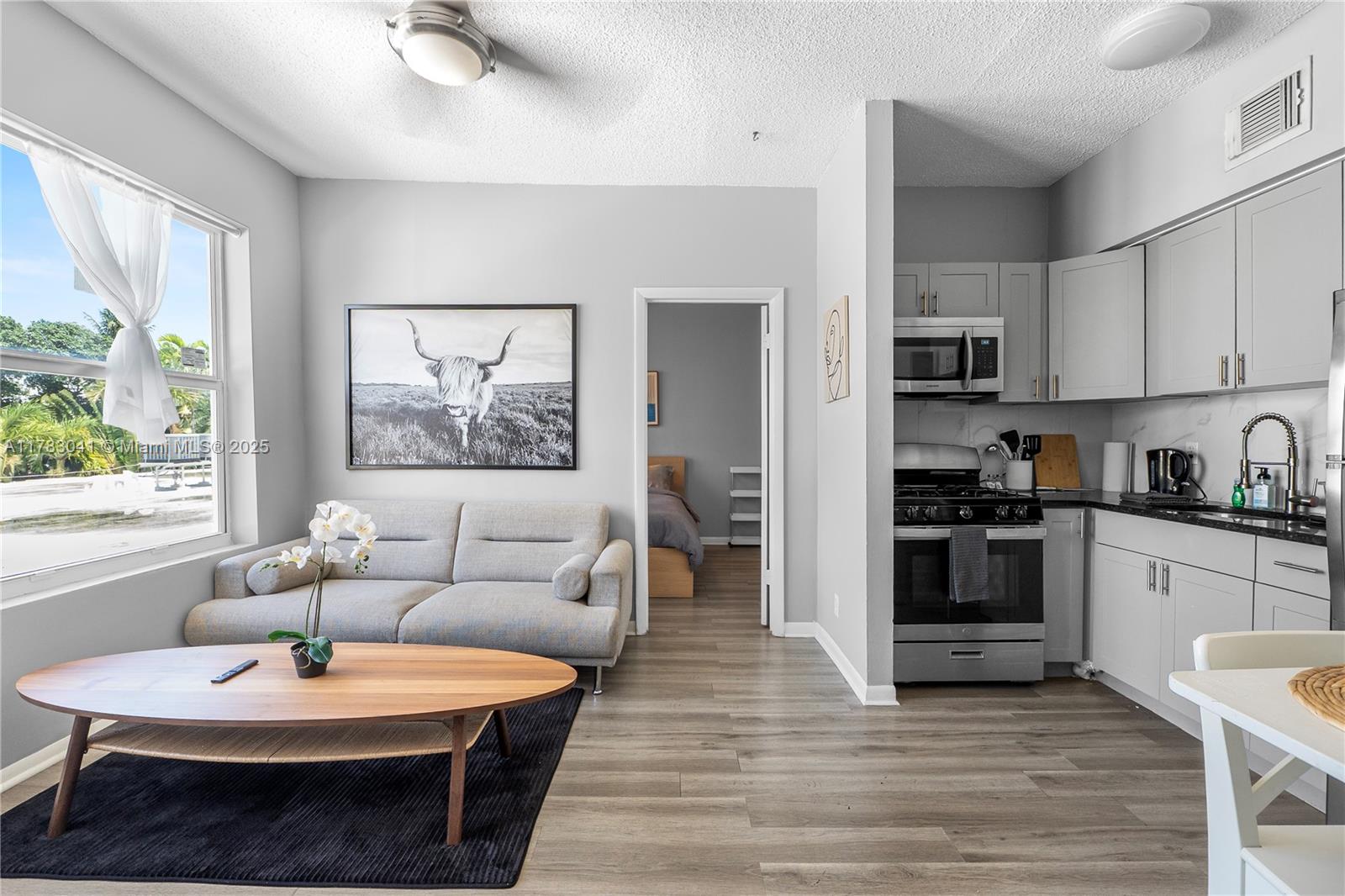 WINDSOR PLAZA CONDO - Residential Lease