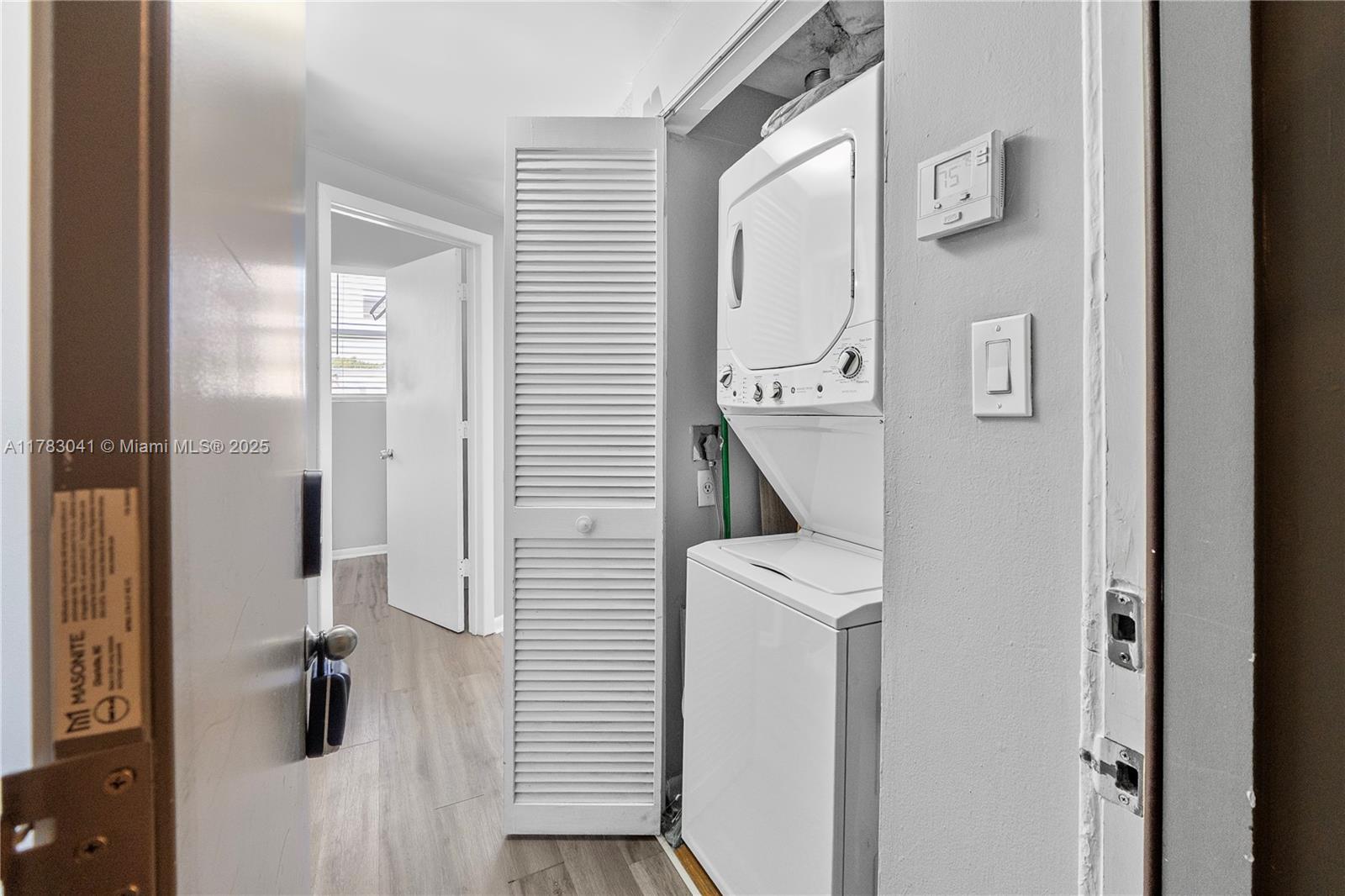 WINDSOR PLAZA CONDO - Residential Lease