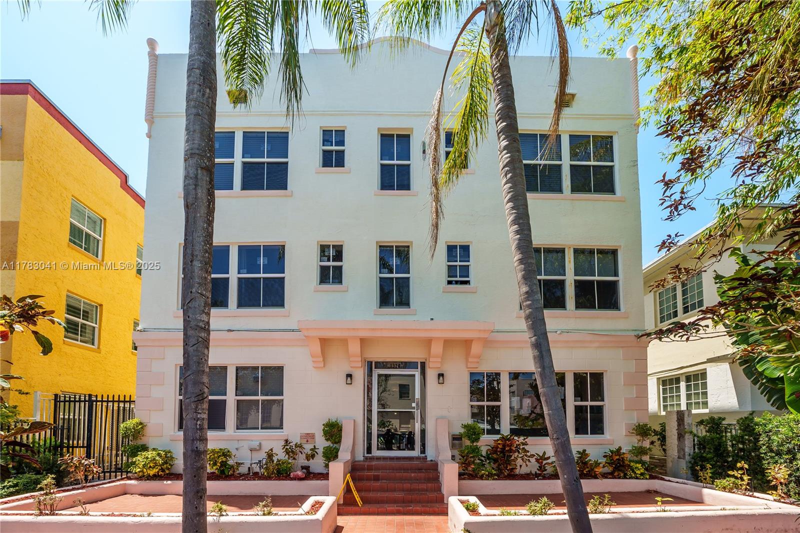 WINDSOR PLAZA CONDO - Residential Lease