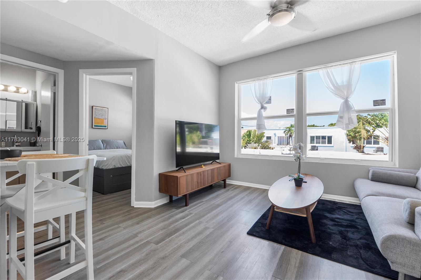 WINDSOR PLAZA CONDO - Residential Lease