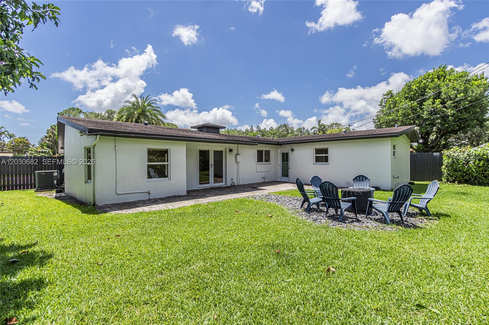RIVERLAND VILLAGE SEC 1-R - Residential Lease