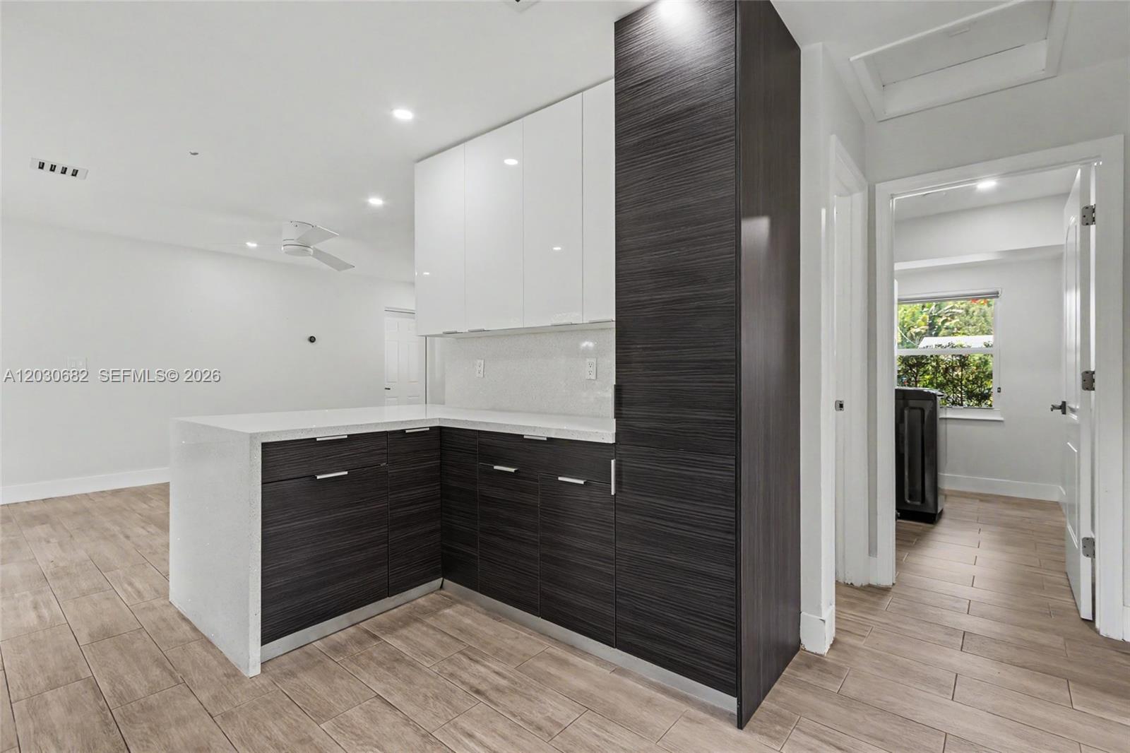 RIVERLAND VILLAGE SEC 1-R - Residential Lease