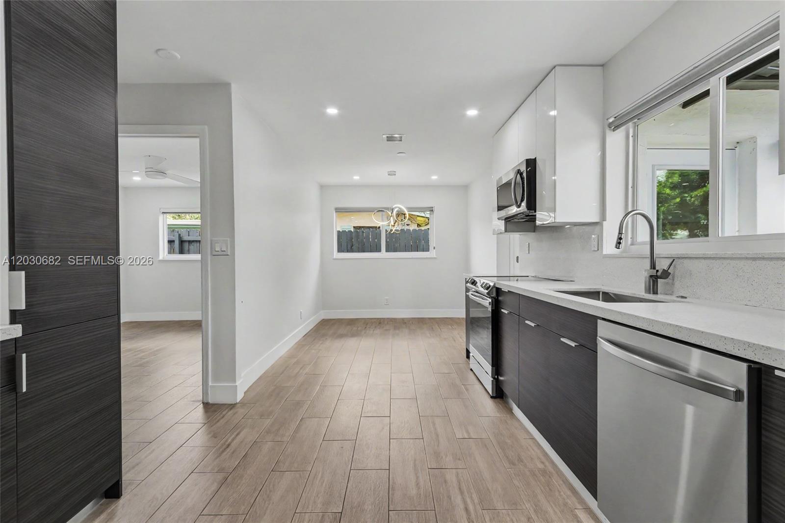 RIVERLAND VILLAGE SEC 1-R - Residential Lease