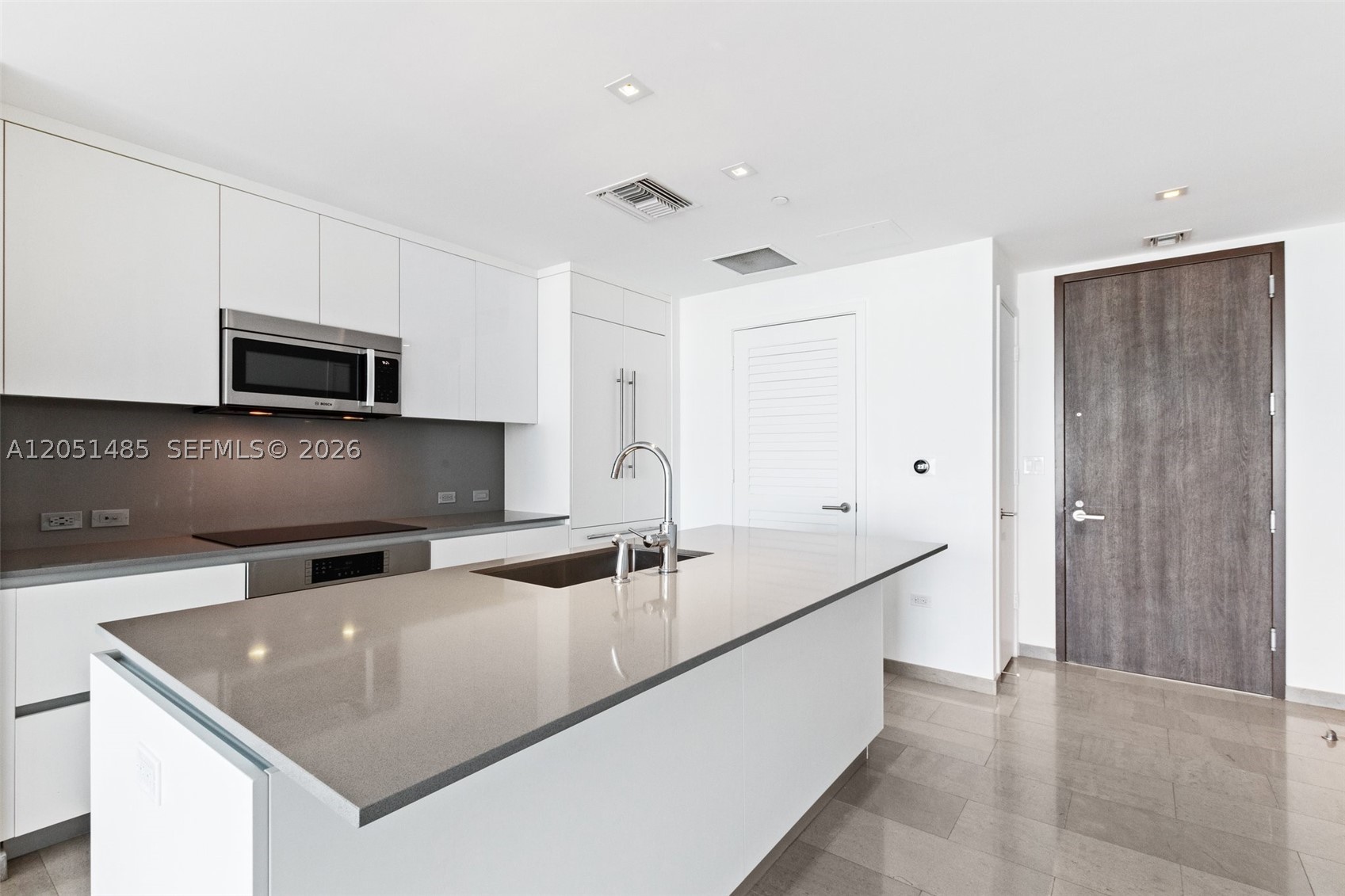 Reach Condominium - Residential Lease