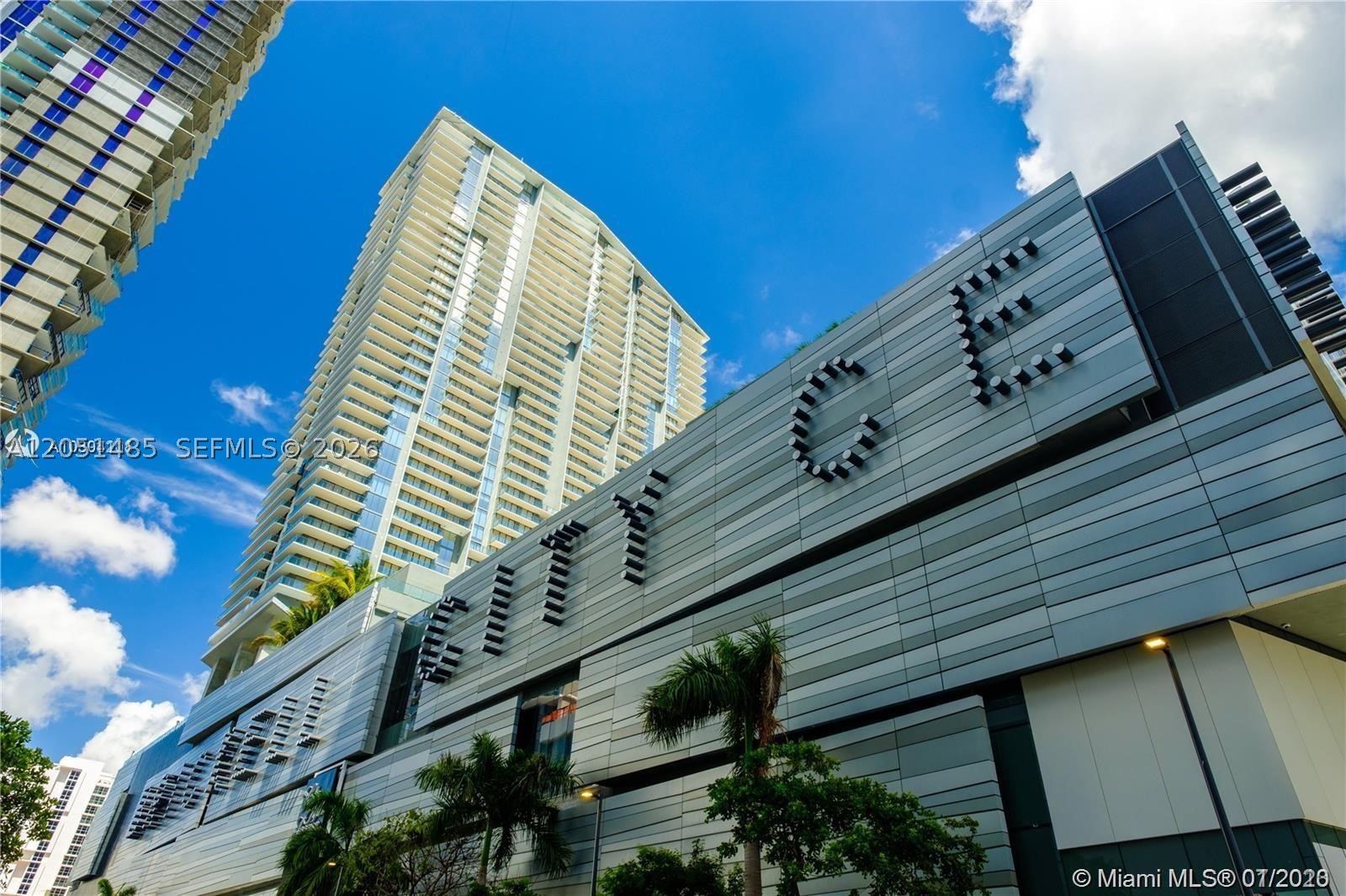 Reach Condominium - Residential Lease