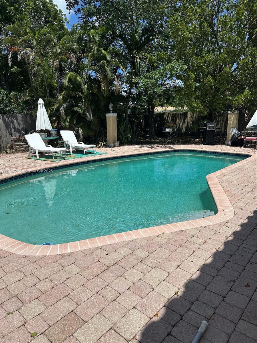 HILLSBORO KINGS VILLAGE - Residential