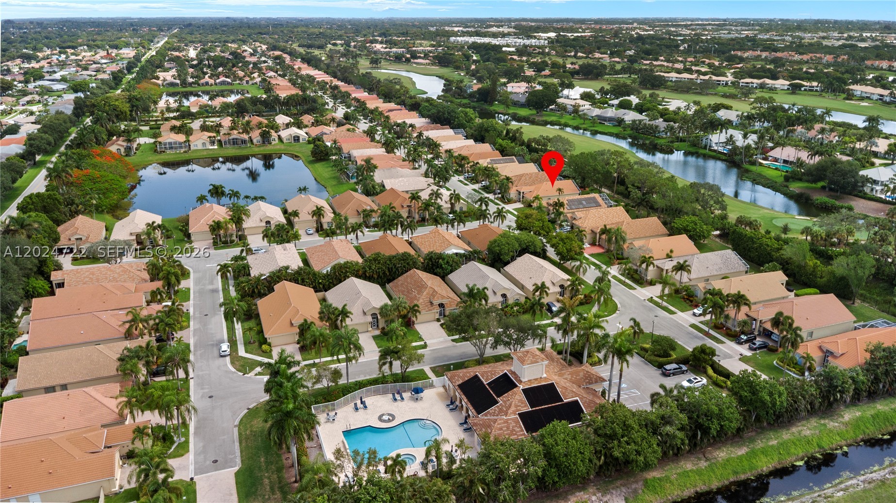 TWIN LAKES - Residential