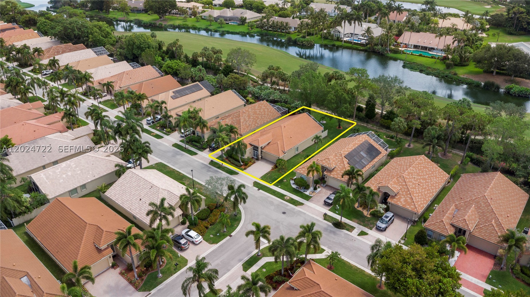 TWIN LAKES - Residential