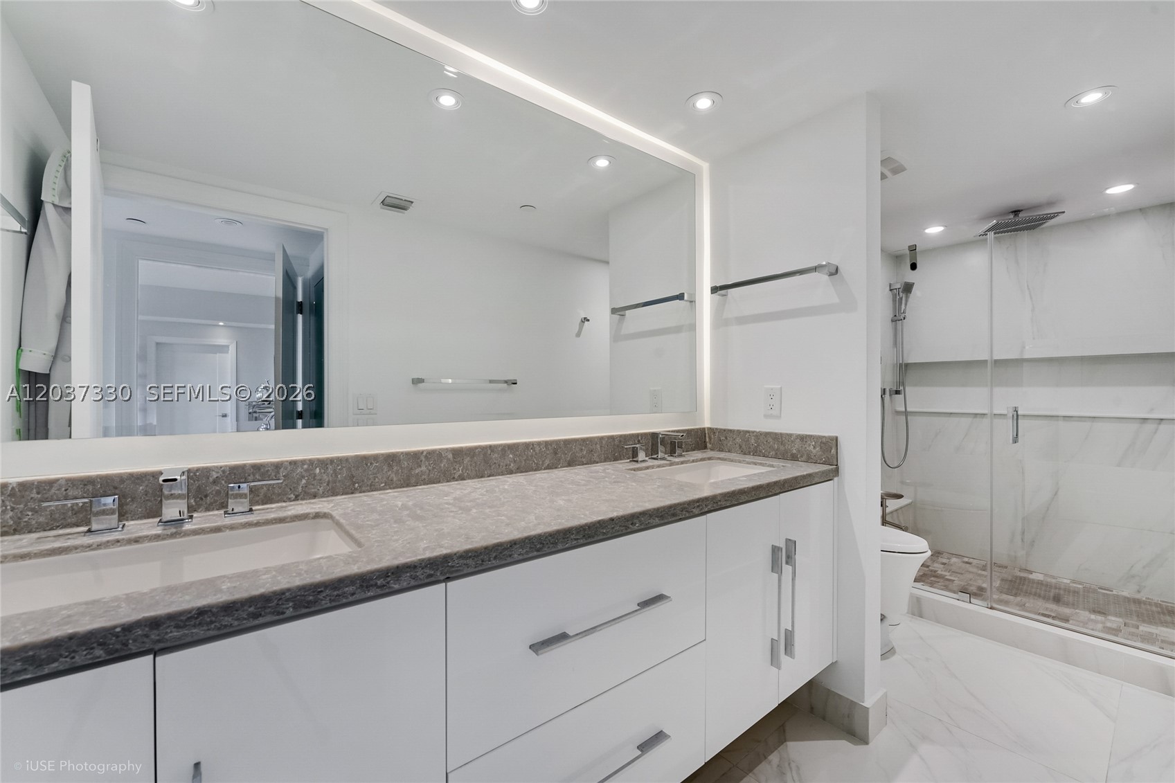 KEY COLONY NO 1 - Residential Lease