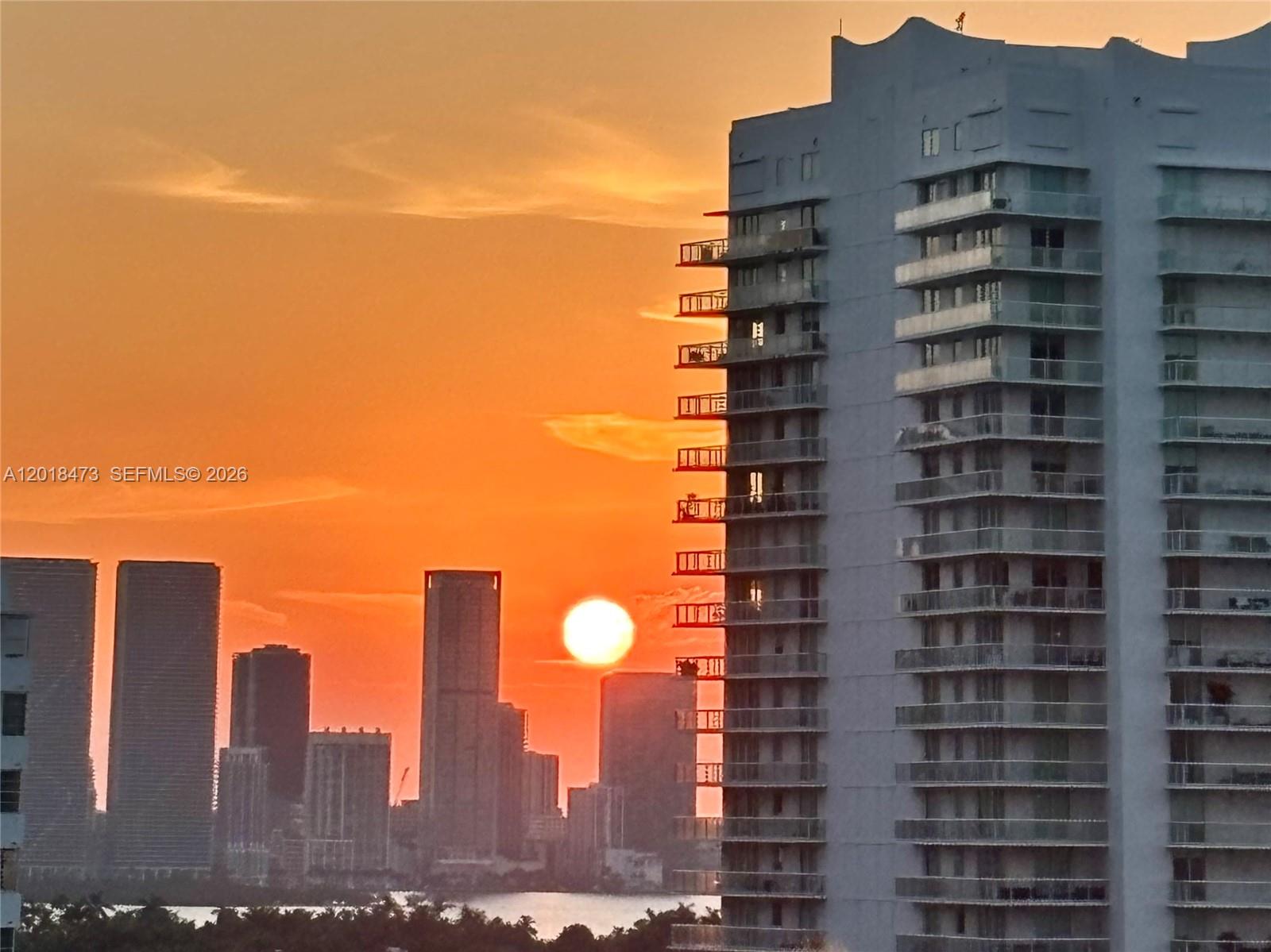 BAYVIEW PLAZA CONDO - Residential