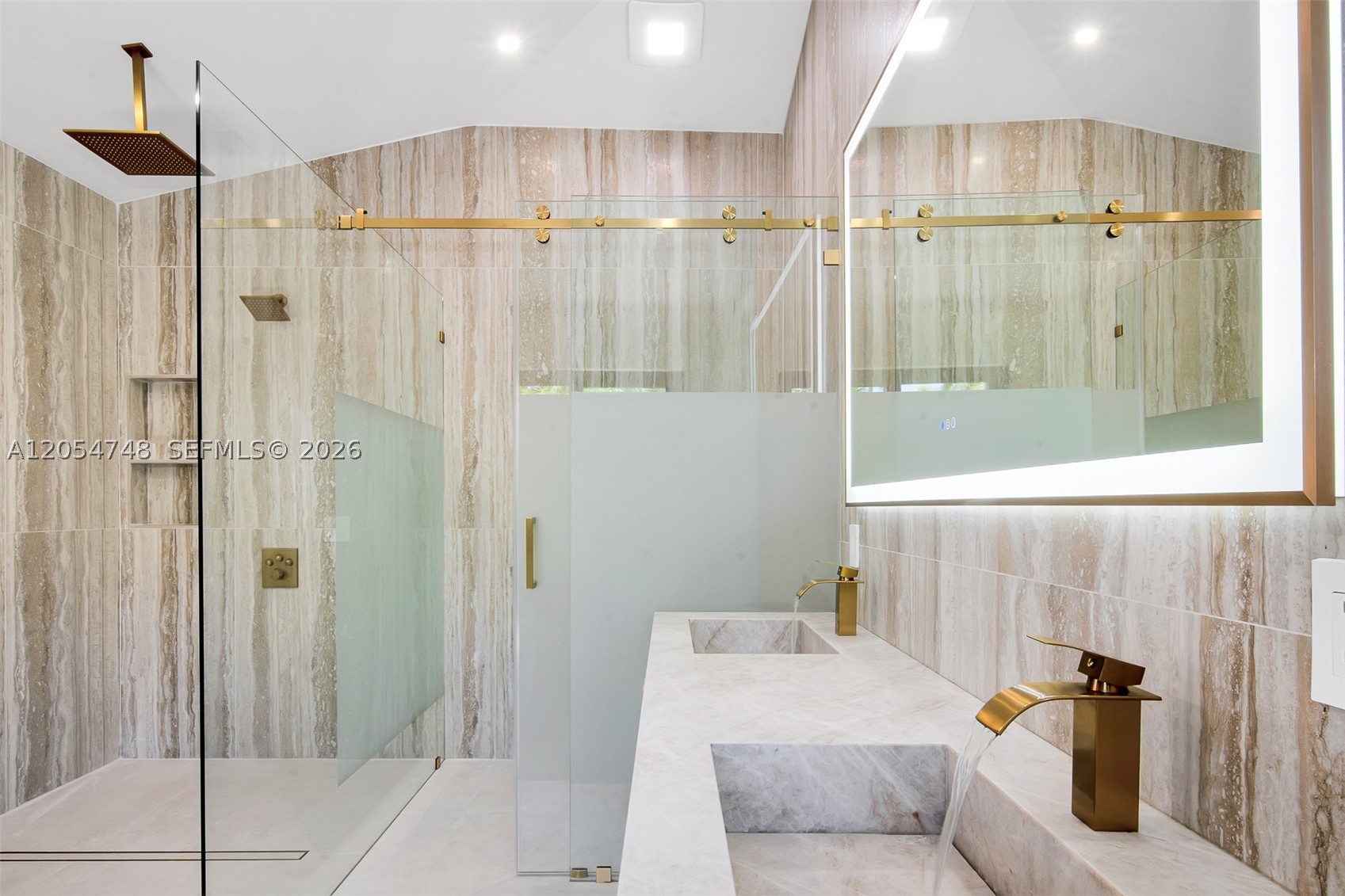 WASHINGTON PLACE - Residential Lease