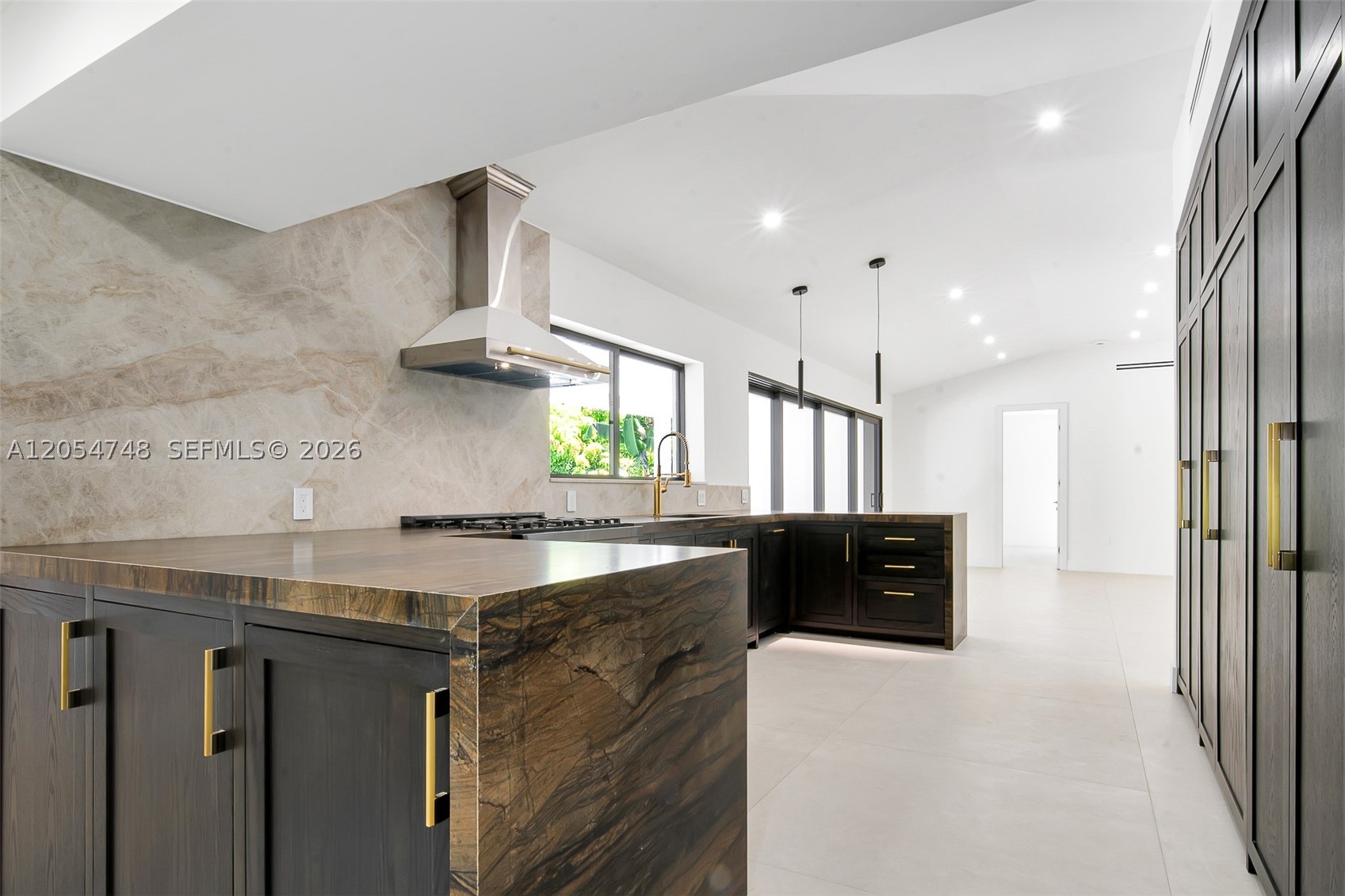 WASHINGTON PLACE - Residential Lease