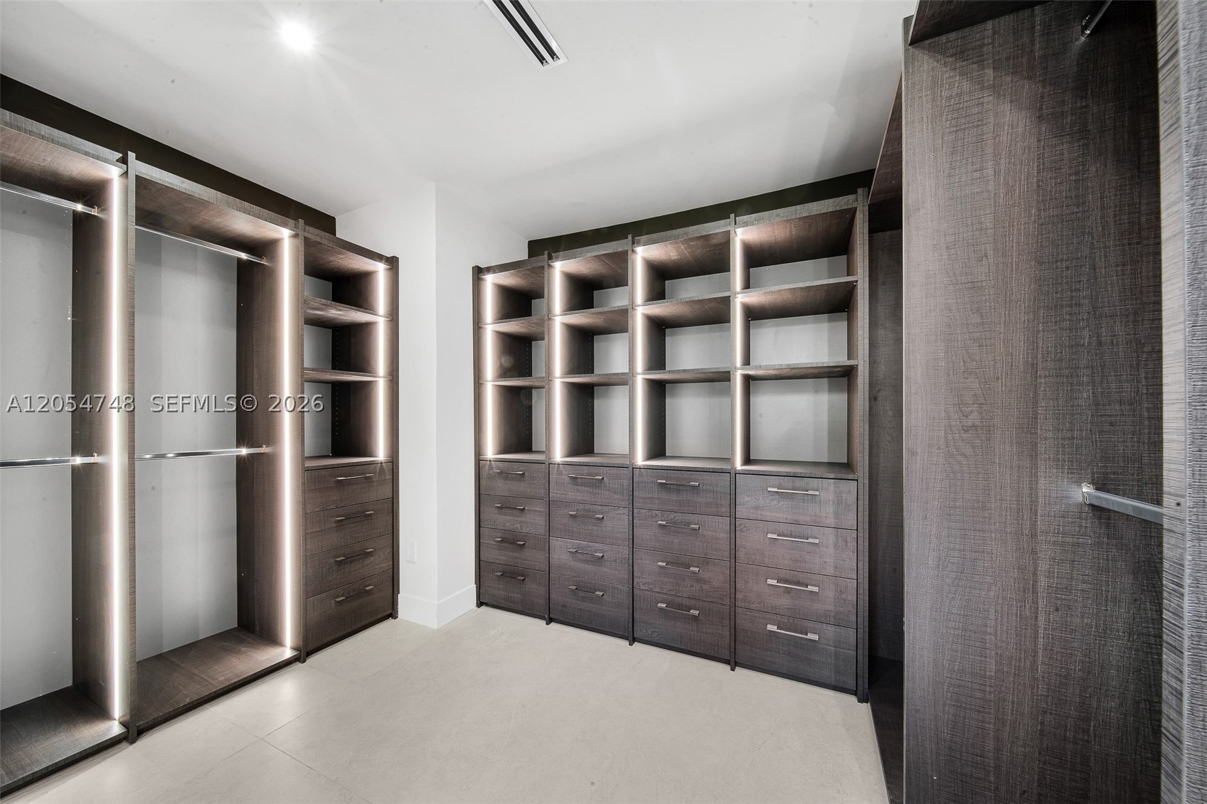 WASHINGTON PLACE - Residential Lease