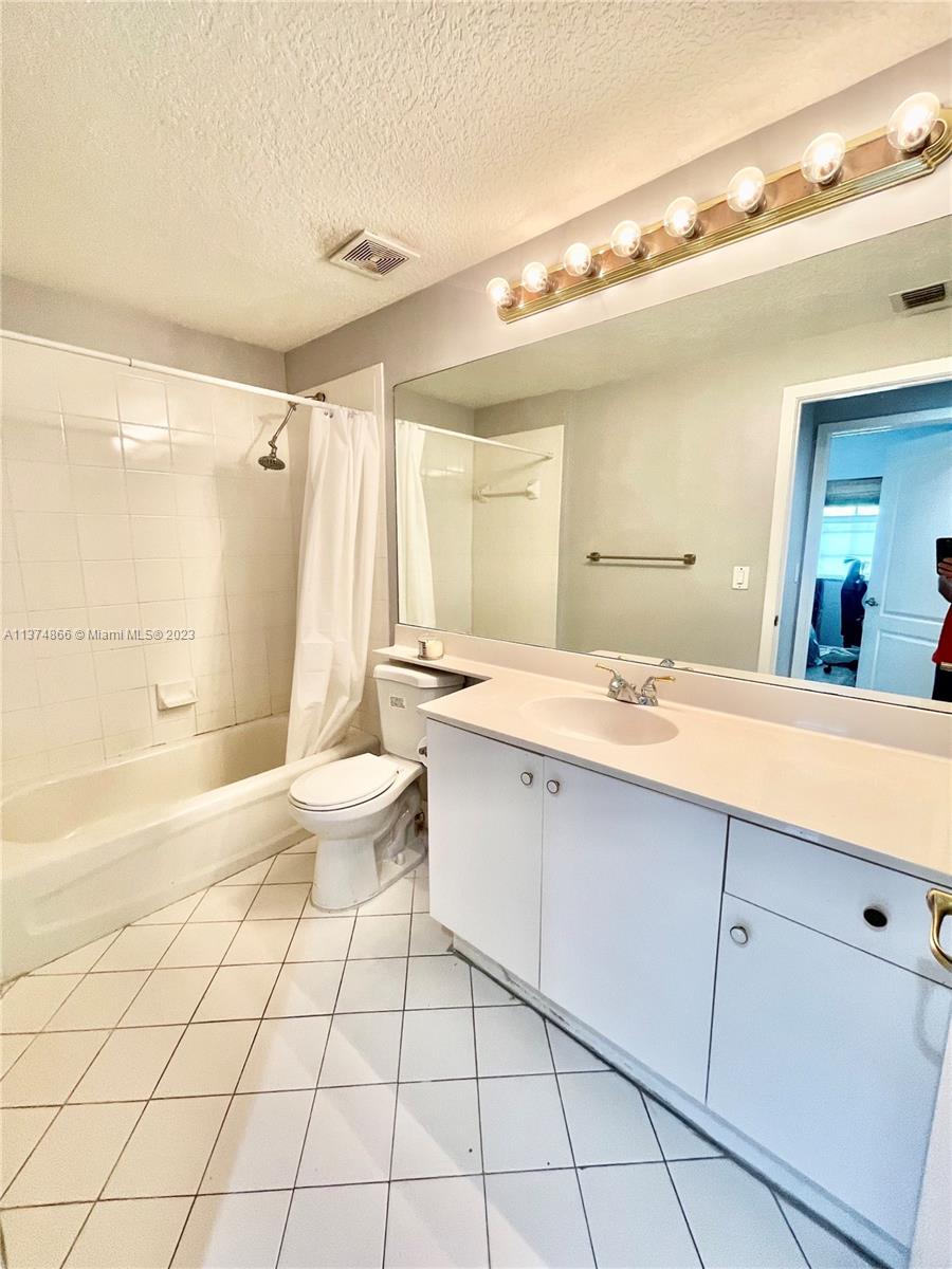CAPTIVA CONDO E - Residential Lease
