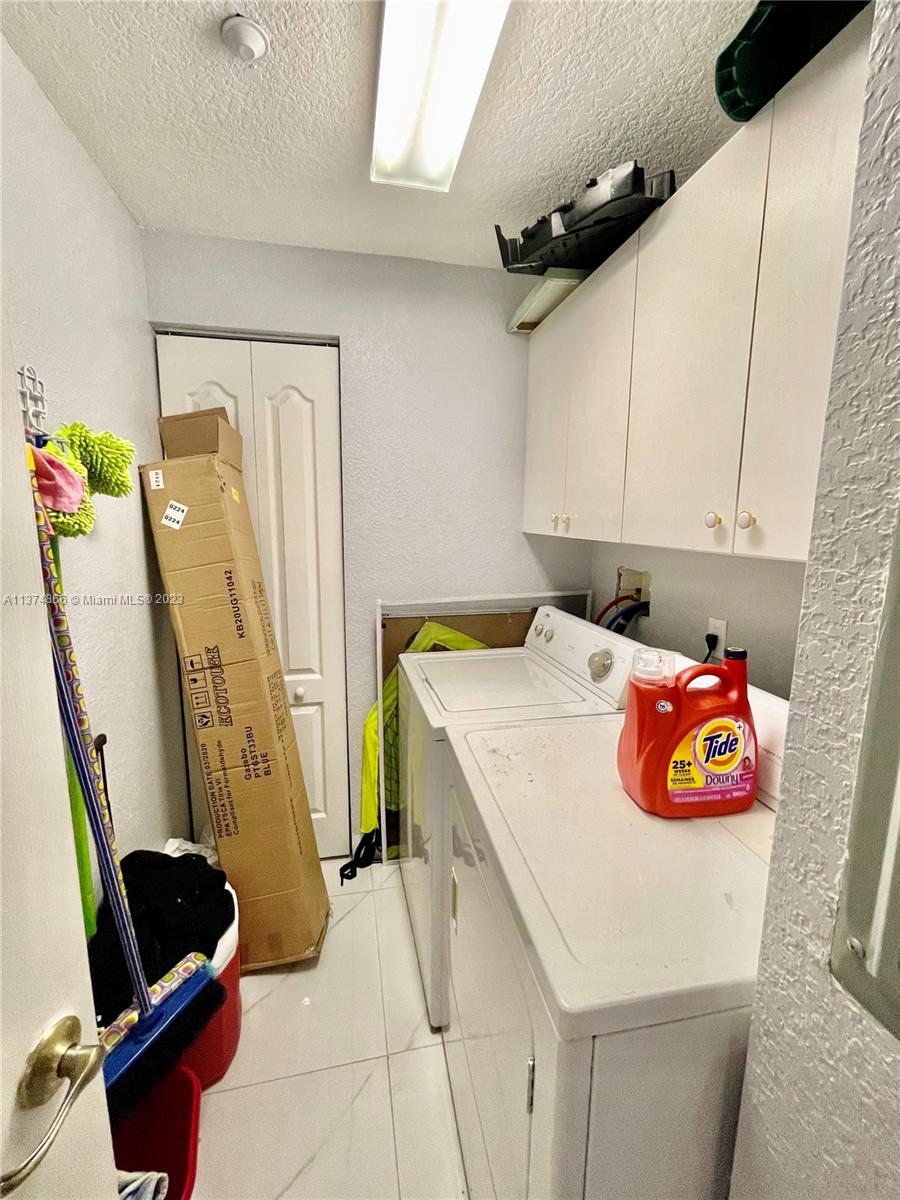 CAPTIVA CONDO E - Residential Lease