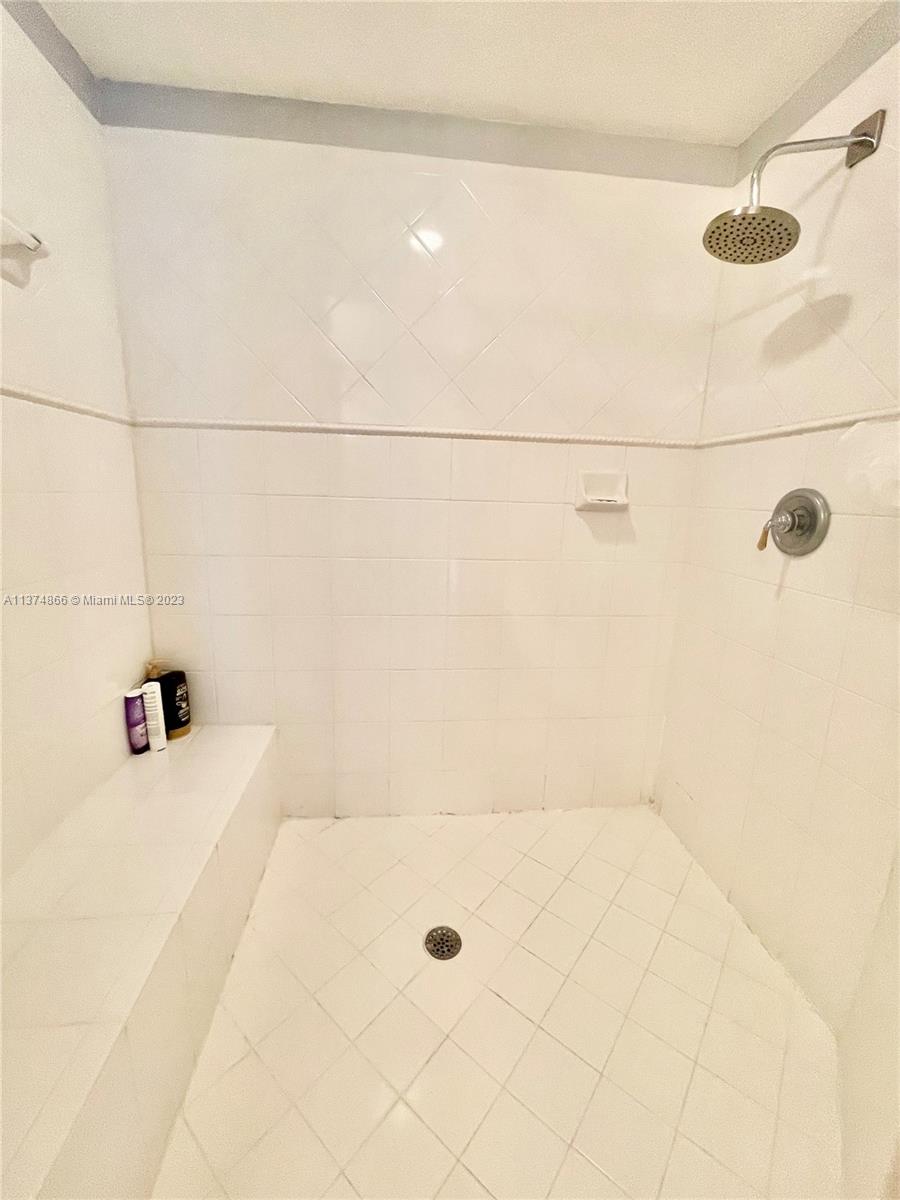 CAPTIVA CONDO E - Residential Lease