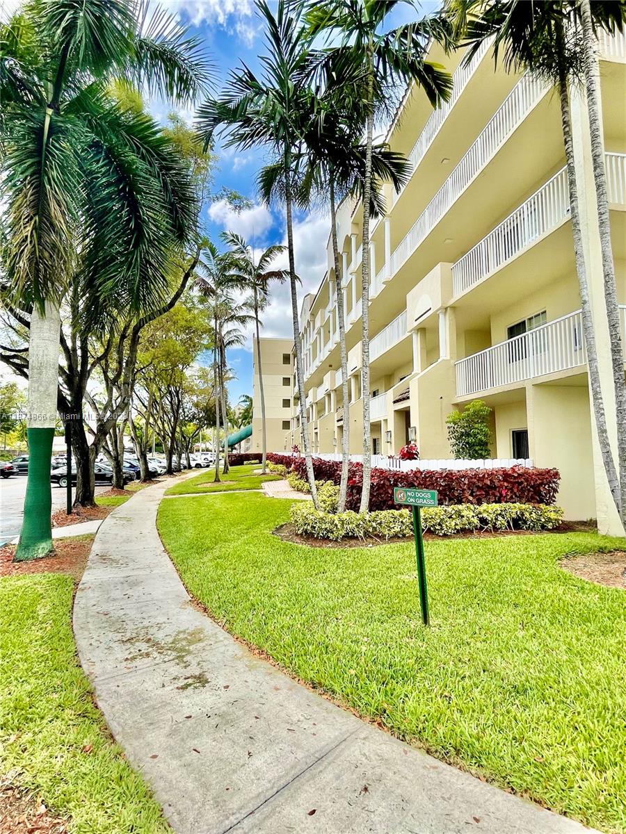 CAPTIVA CONDO E - Residential Lease