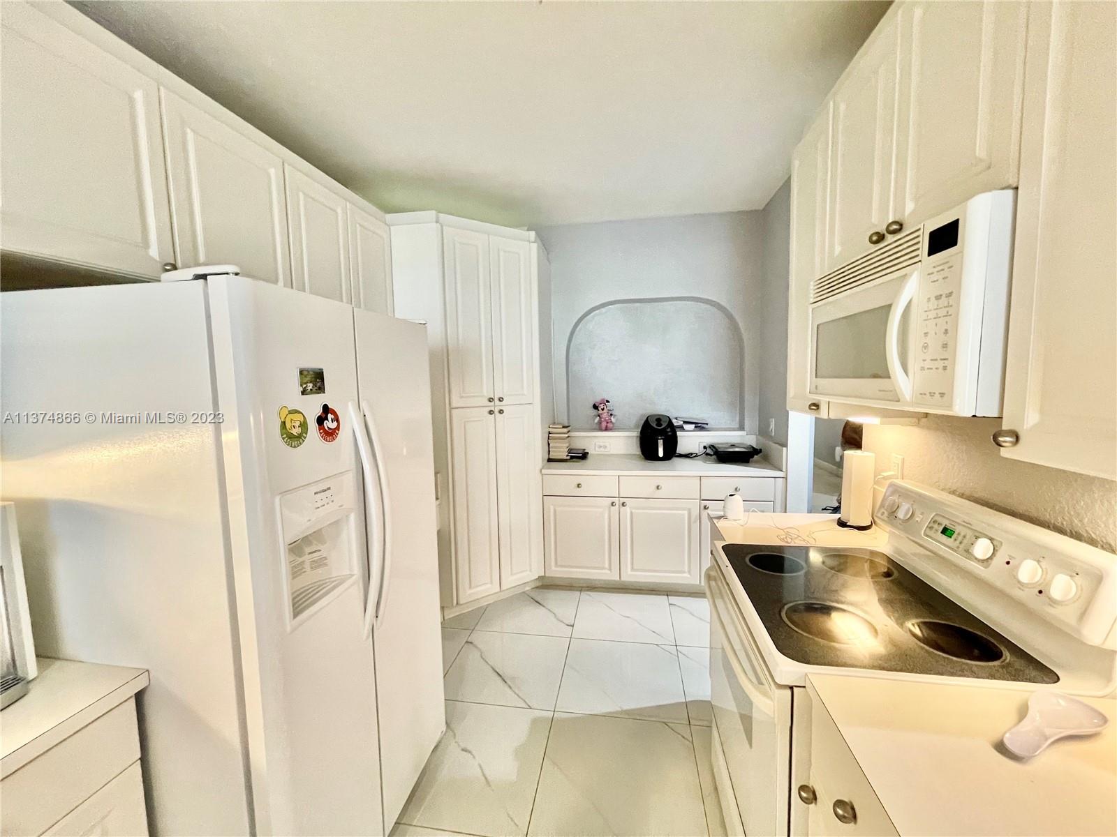 CAPTIVA CONDO E - Residential Lease