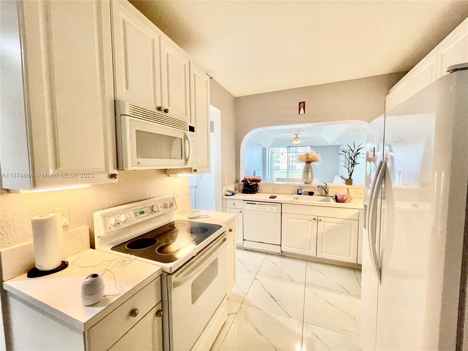 CAPTIVA CONDO E - Residential Lease