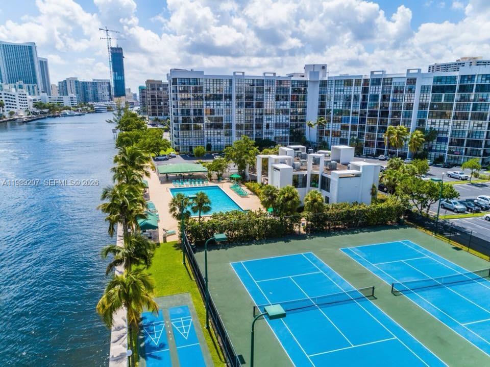 OCEANVIEW PARK CONDO - Residential