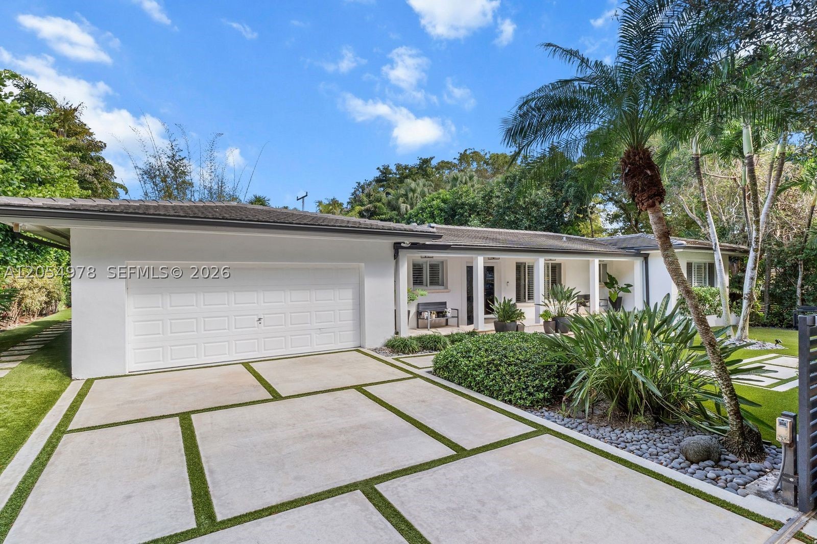 CORAL GABLES RIVIERA SEC - Residential