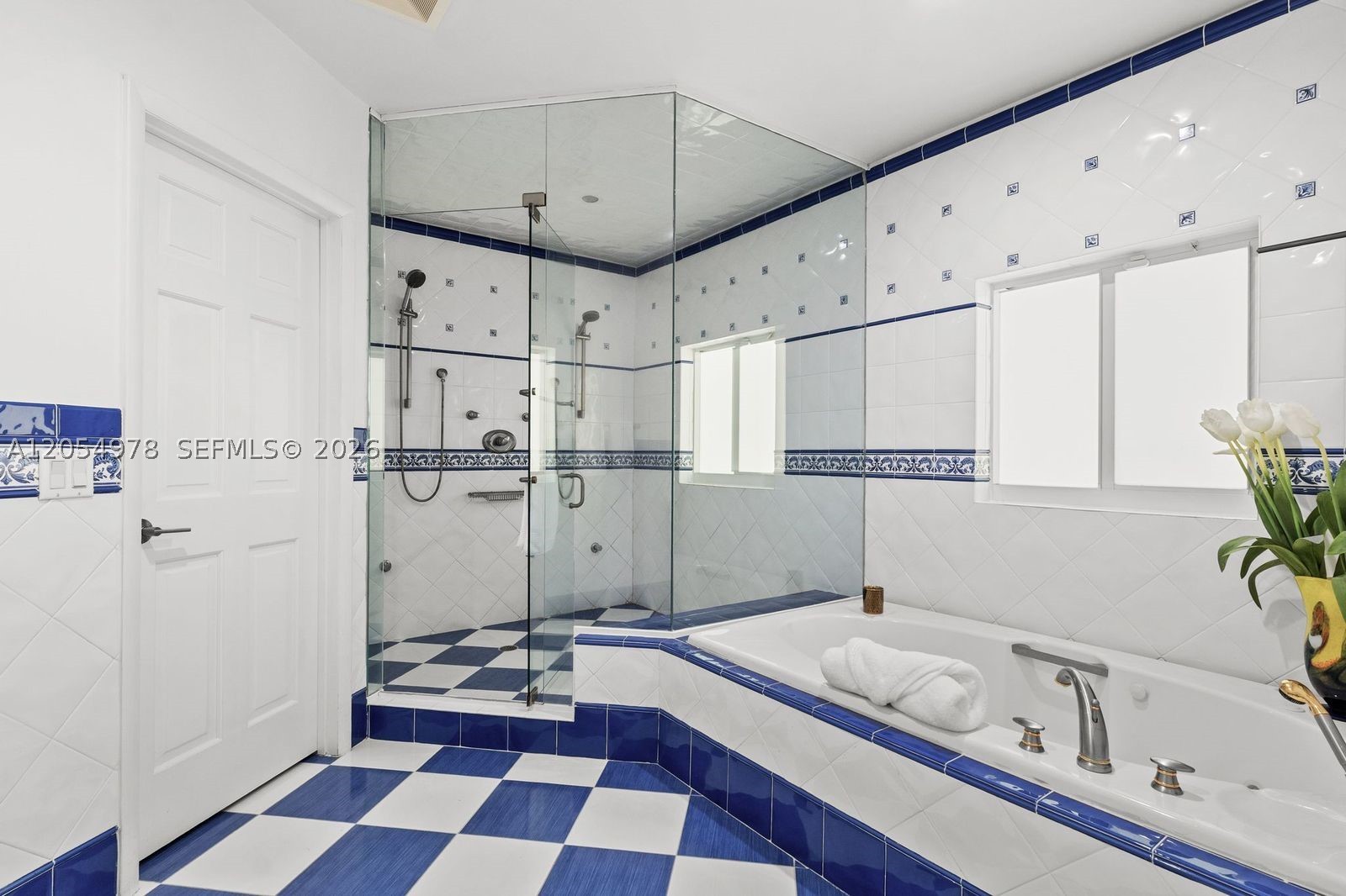 CORAL GABLES RIVIERA SEC - Residential