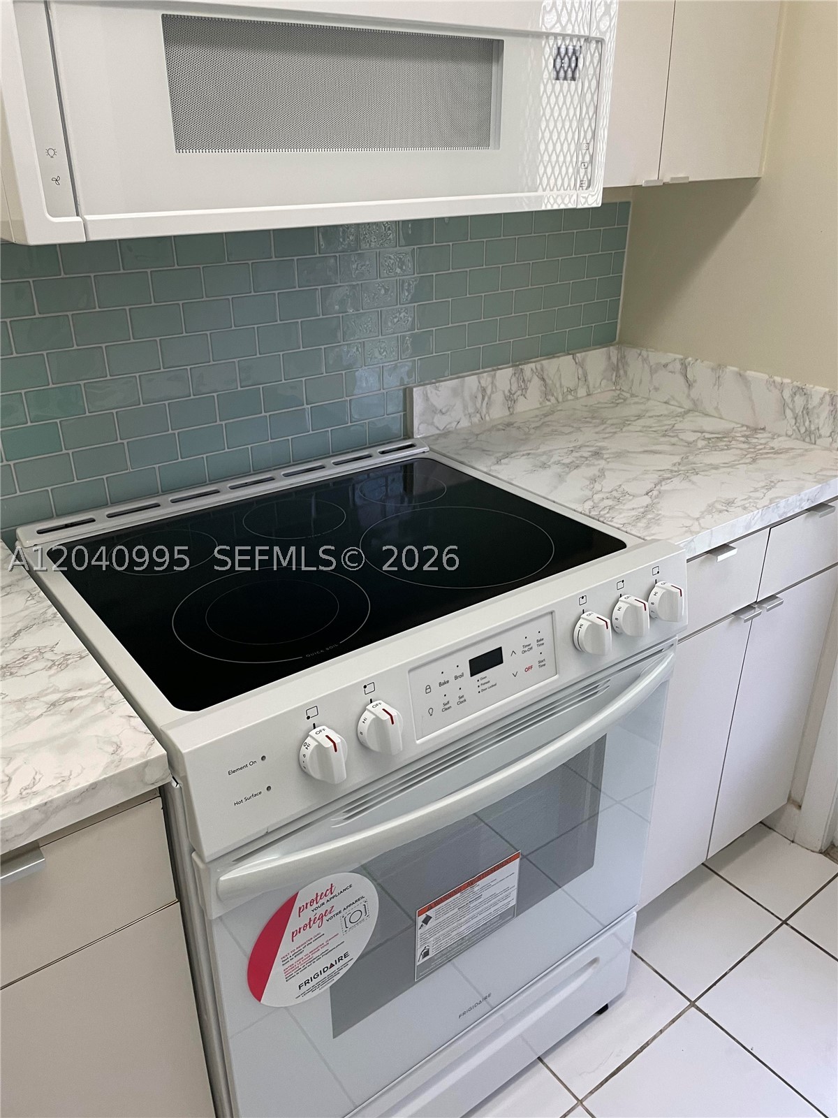 SEVENTEENTH GREEN CONDO - Residential