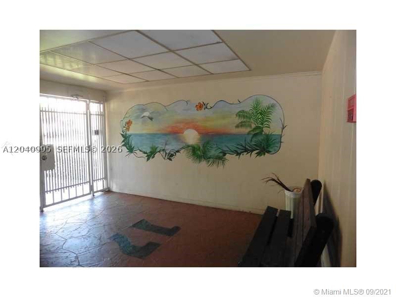 SEVENTEENTH GREEN CONDO - Residential