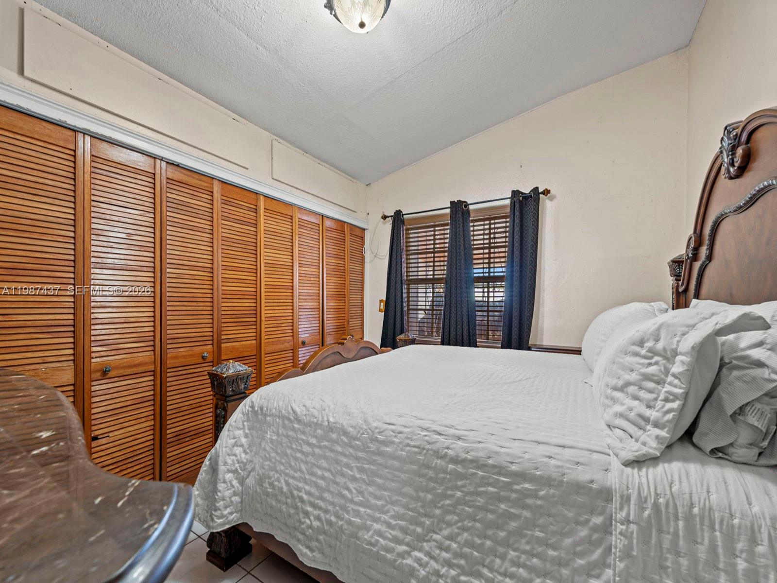 ESSEX VILLAGE 5TH ADDN - Residential