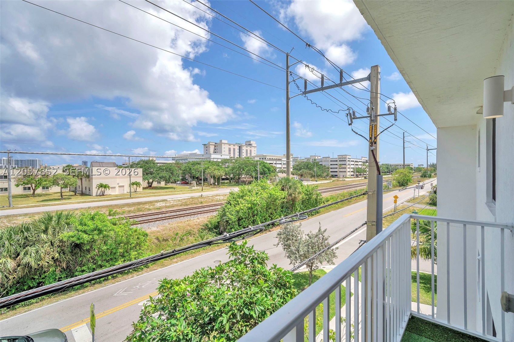 WEITZER AVENTURA PLACE CO - Residential Lease