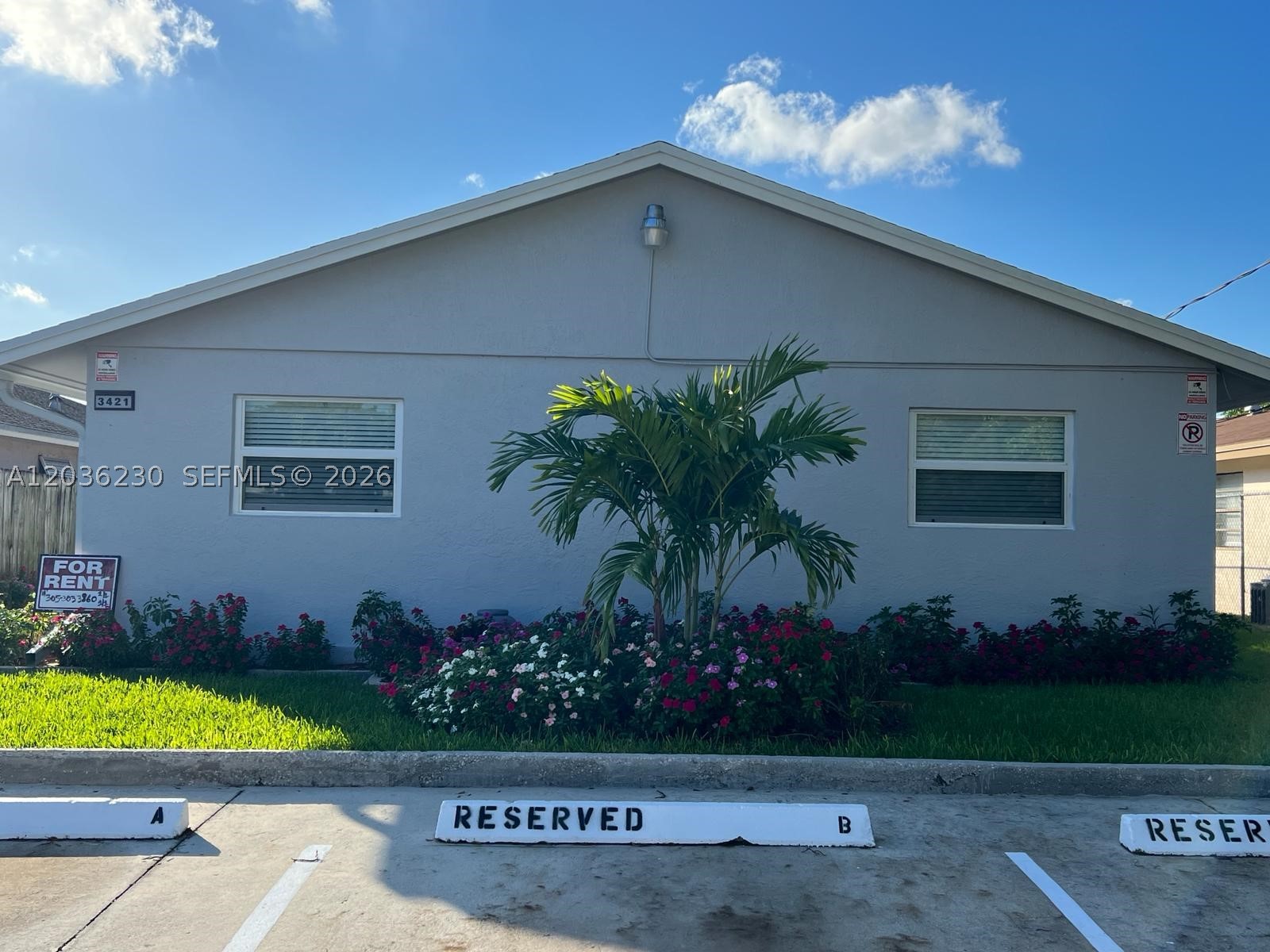 Ready to move in, sparkling new 2 BD 1 BA Unit. Amazing Unit filled with brand new A/C and washer/dryer inside. Beautiful finishes on the kitchen quartz countertops and modern, bright bathroom. All Units have Central A/C. Unit has its own patio, huge windows. Convenient location with easy access to main roads. 3 Min to Broward General Hospital, Elementary and Middle School in walking distance. Less than 12 minutes to the Ocean, Beach and famous Pompano Beach Pier and its restaurants and nightlife. Just 5 min to I-95.