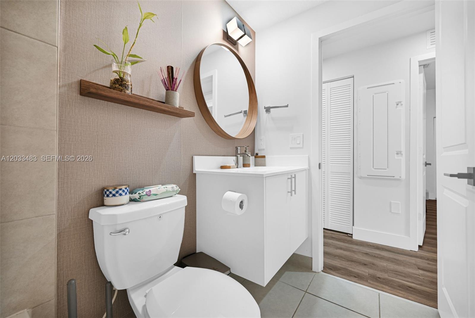 DOWNTOWN DORAL SOUTH PHAS - Residential