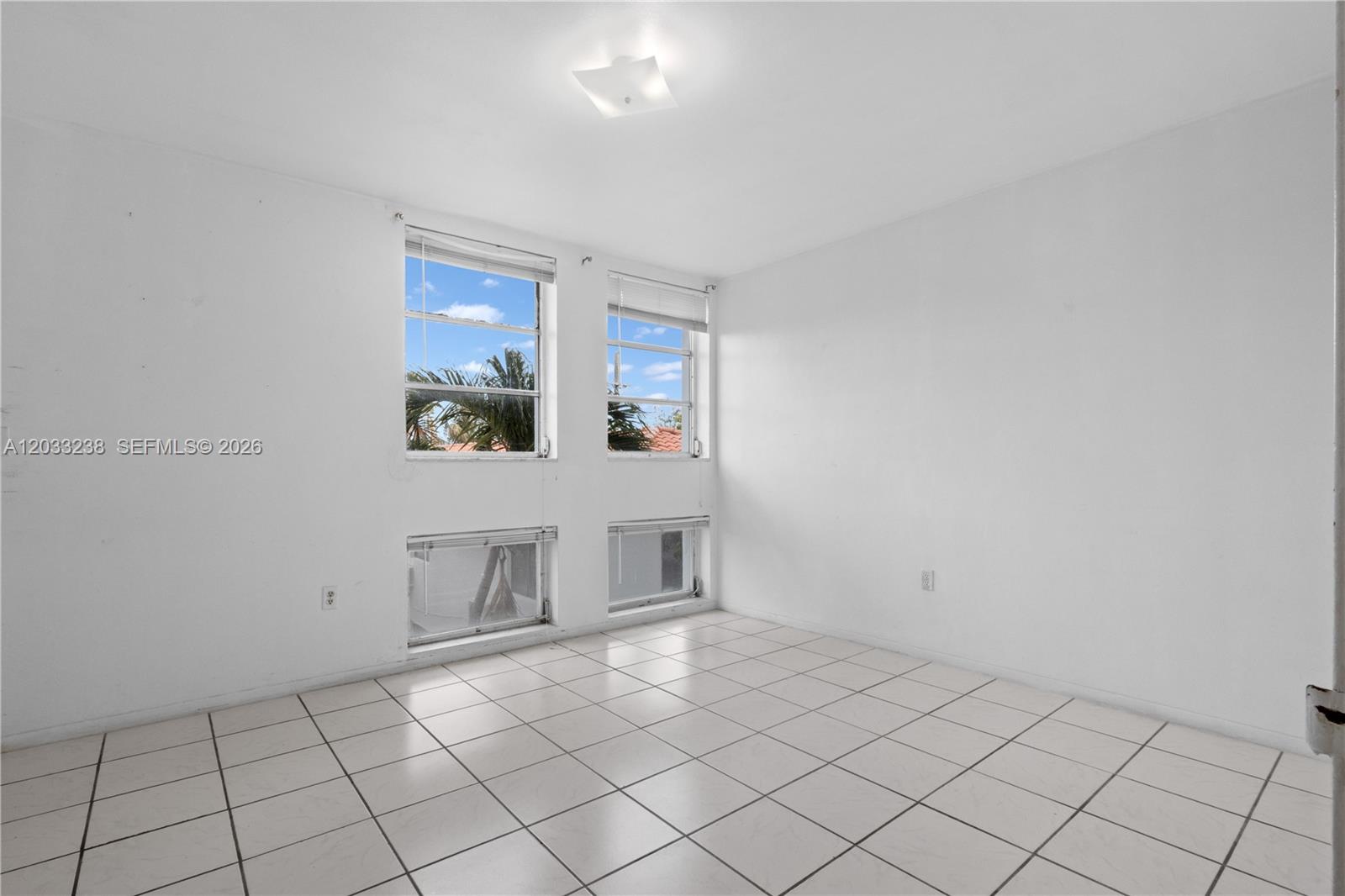 BYRON TOWERS CONDO - Residential