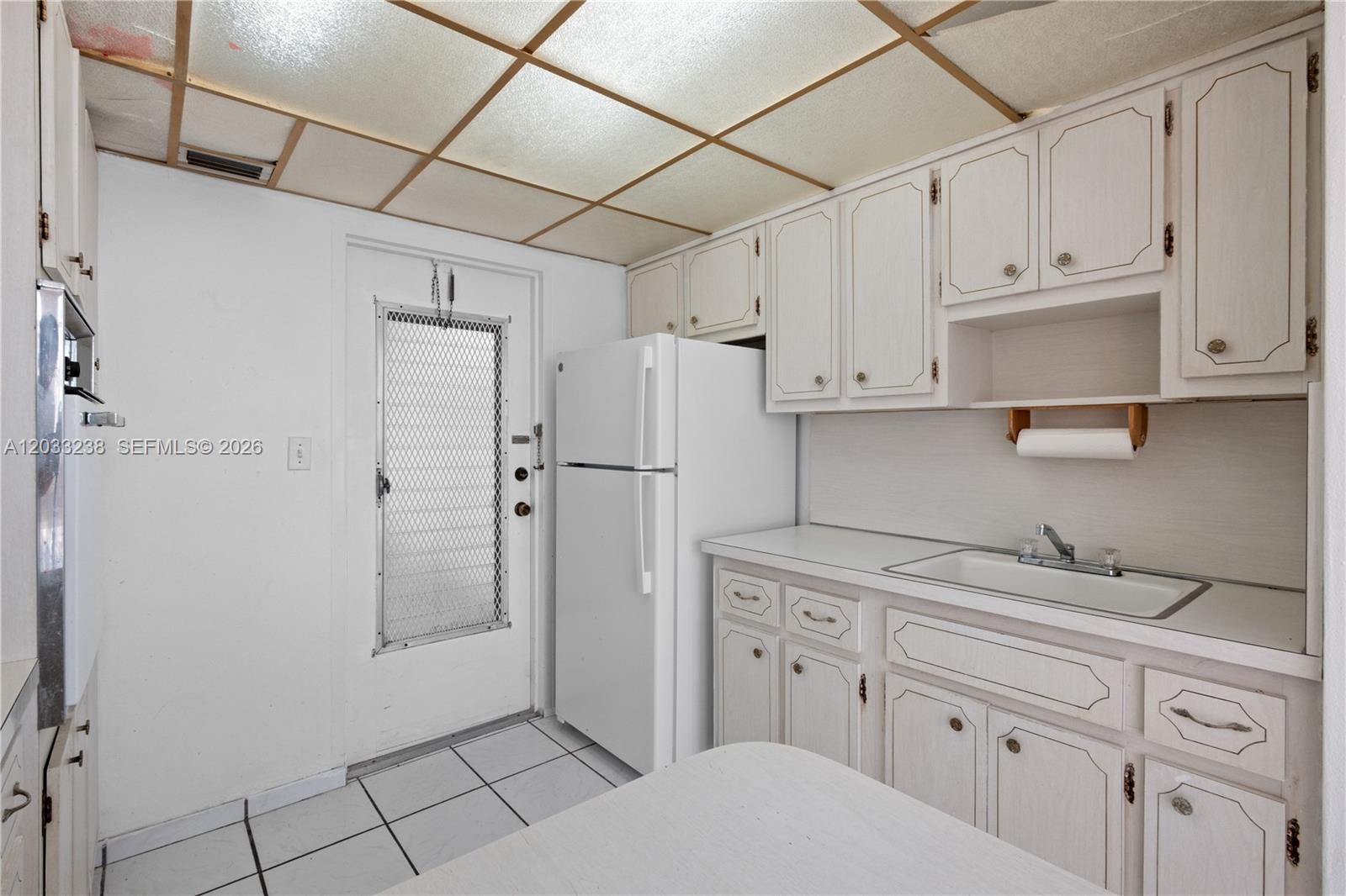BYRON TOWERS CONDO - Residential