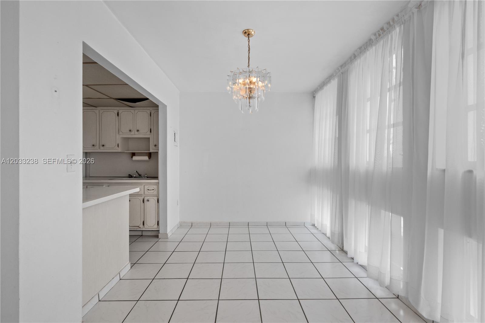 BYRON TOWERS CONDO - Residential