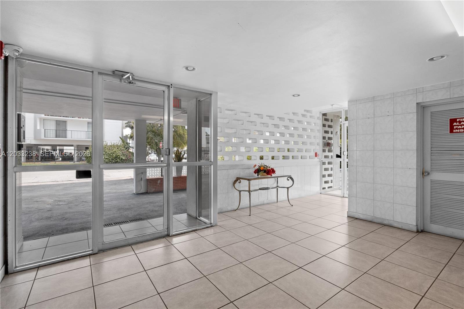 BYRON TOWERS CONDO - Residential