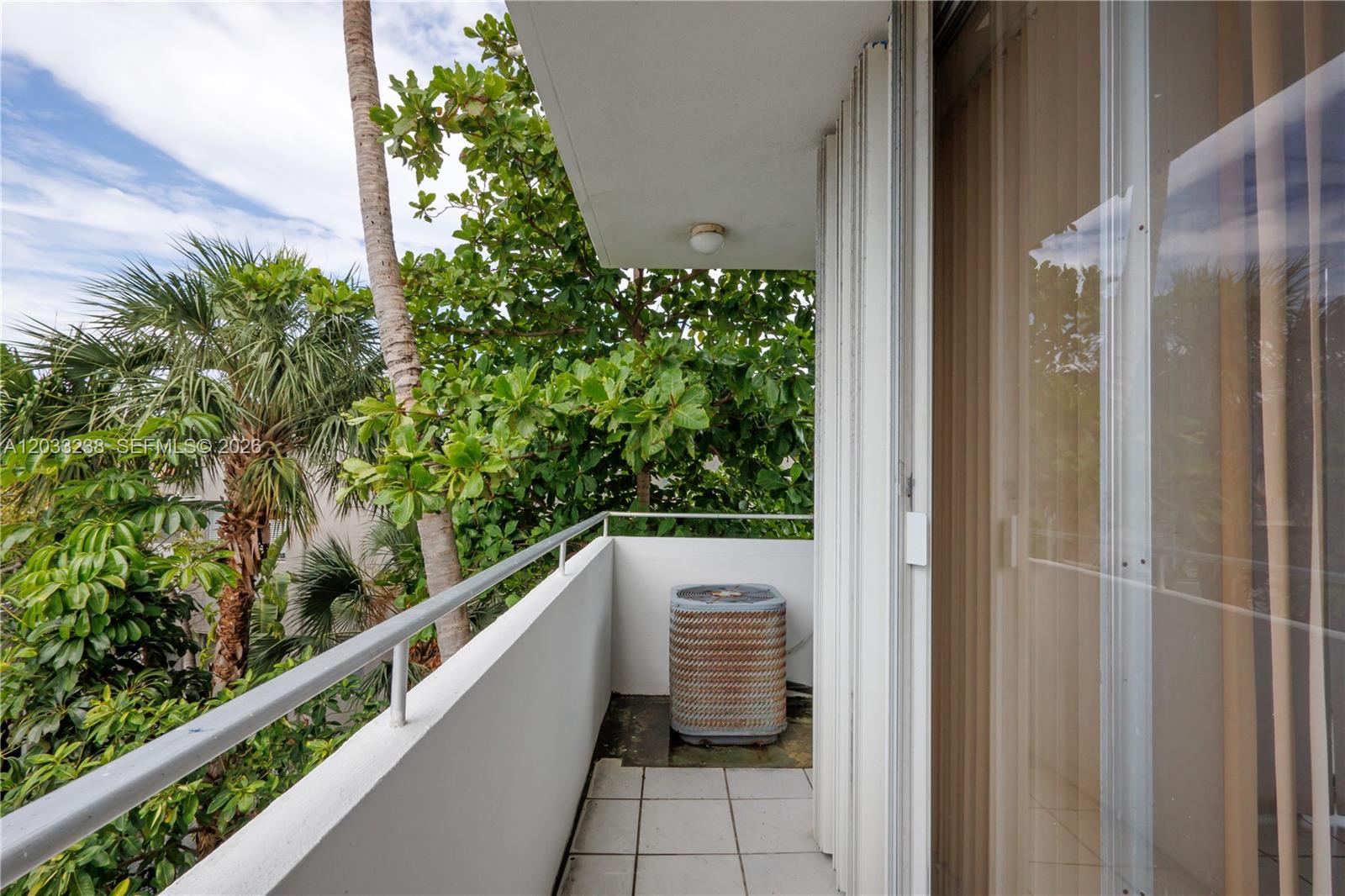 BYRON TOWERS CONDO - Residential