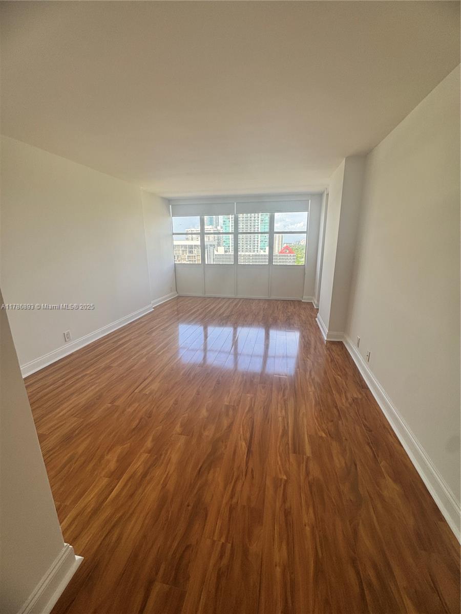 BRICKELL PLACE CONDO - Residential Lease