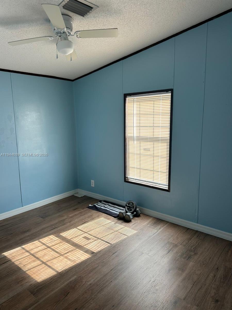 HOOKERS POINT LOTS (10340 - Residential