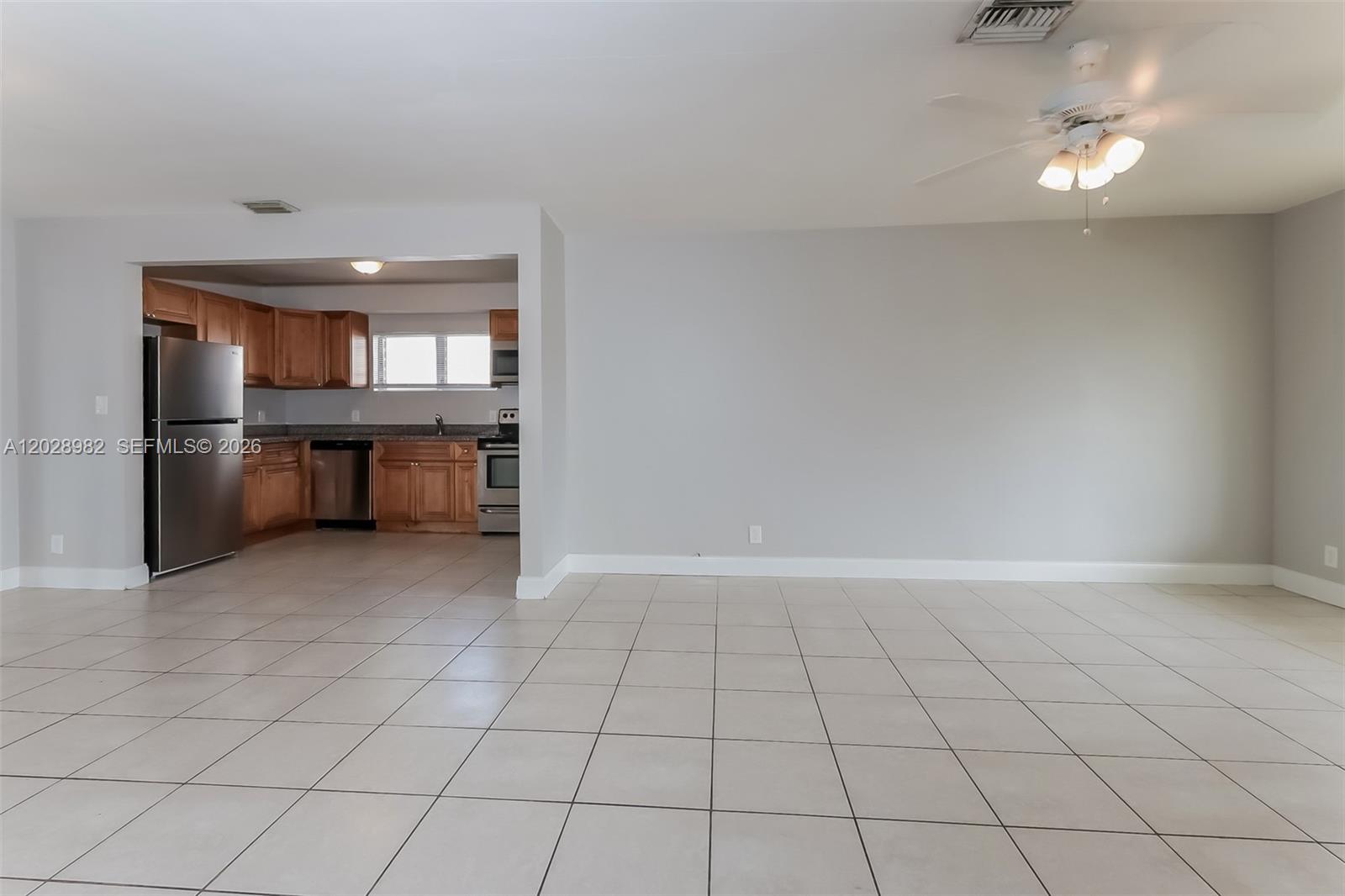 NORTH PALM BCH 3 - Residential Lease