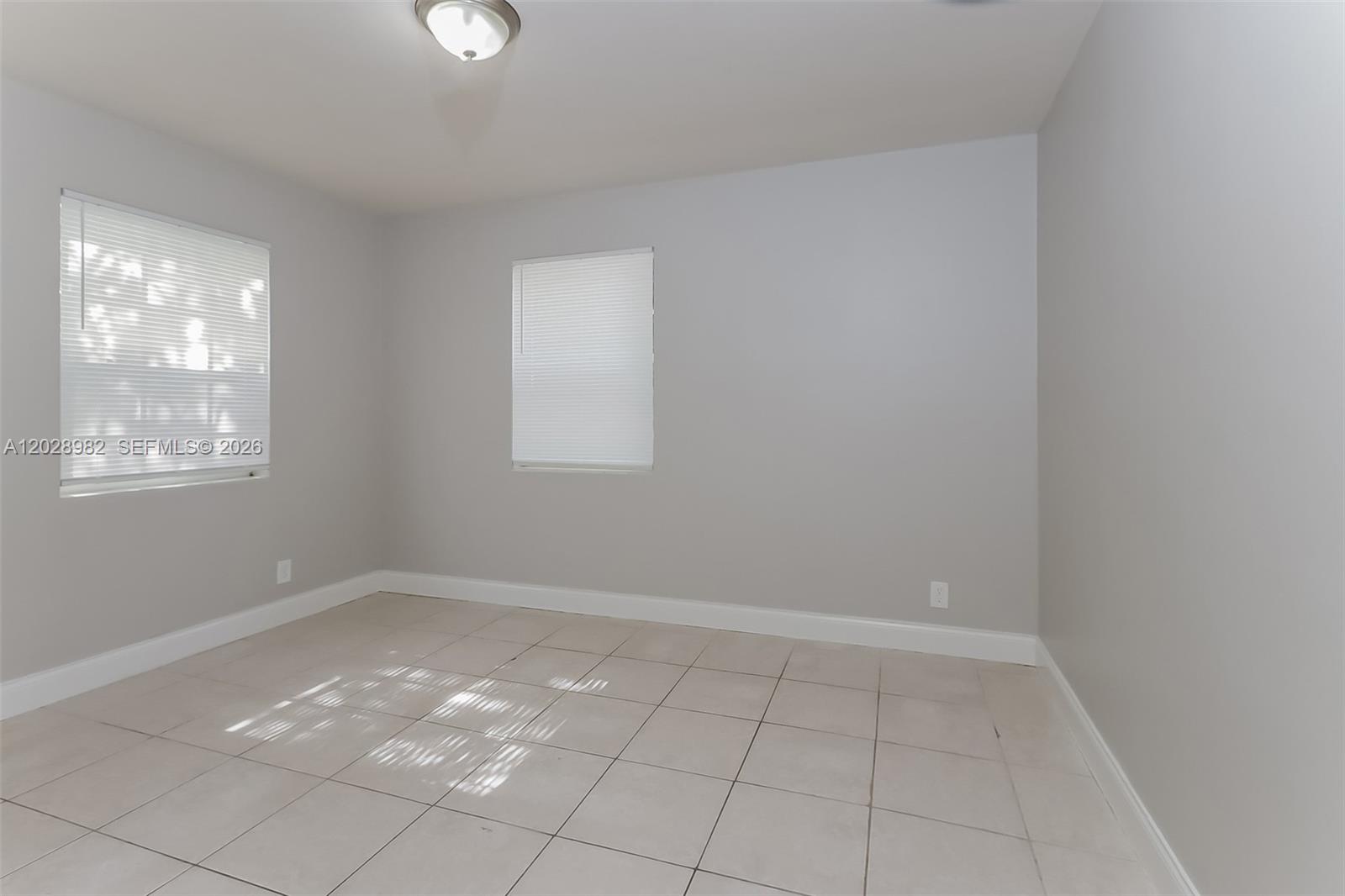 NORTH PALM BCH 3 - Residential Lease