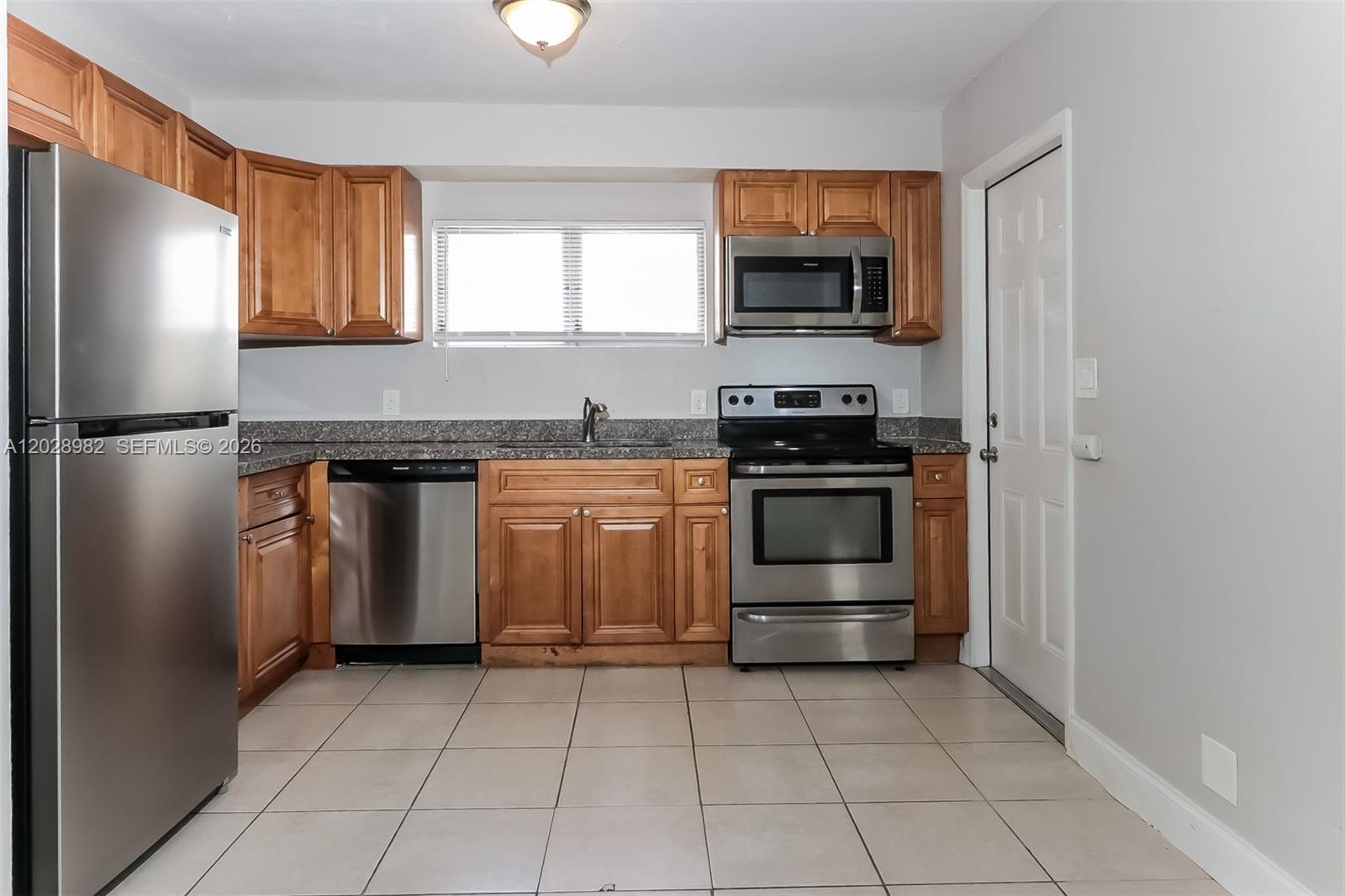 NORTH PALM BCH 3 - Residential Lease