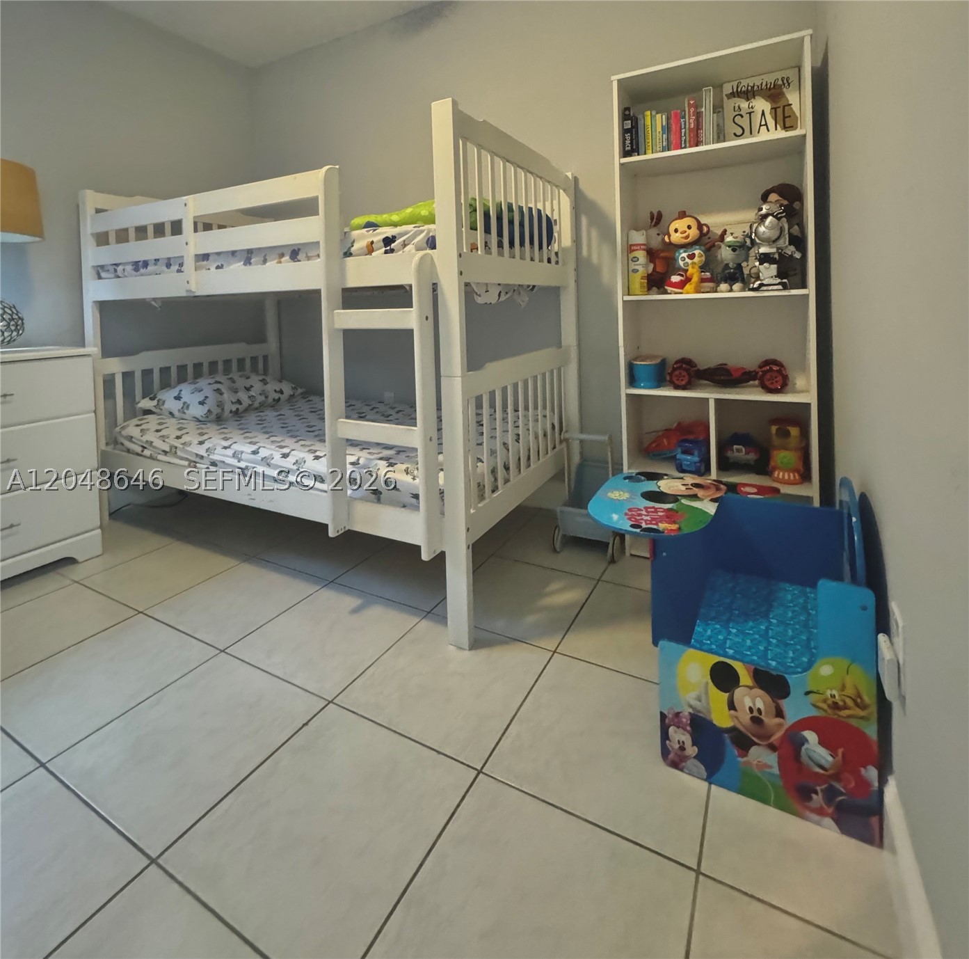 TROPICAL GARDENS - Residential Lease