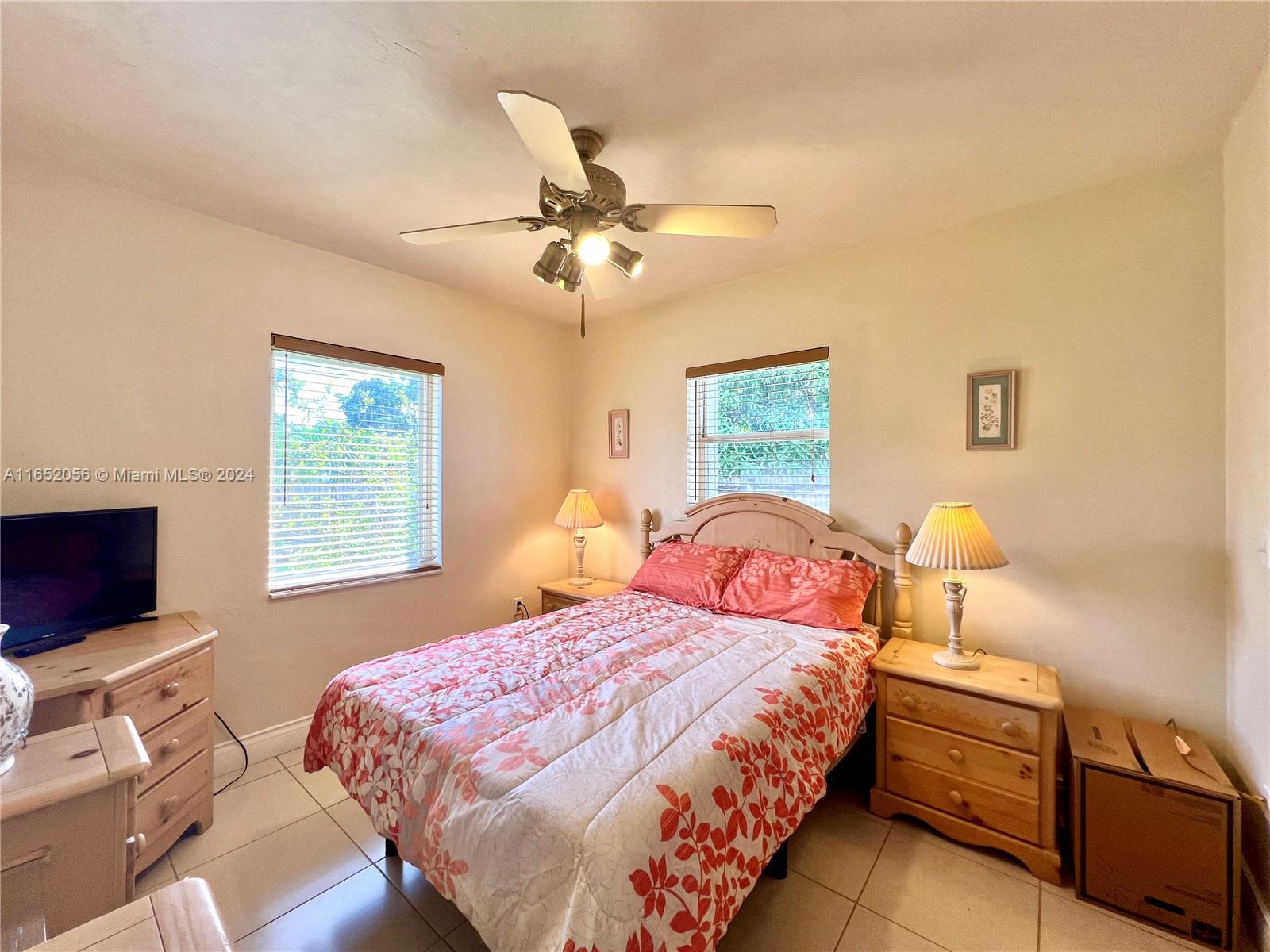 CAMNER MANOR 2ND ADDN - Residential