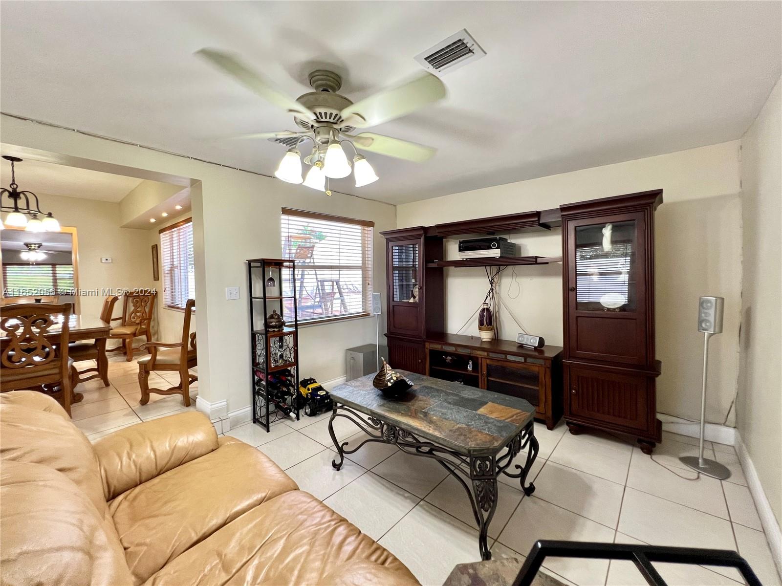 CAMNER MANOR 2ND ADDN - Residential