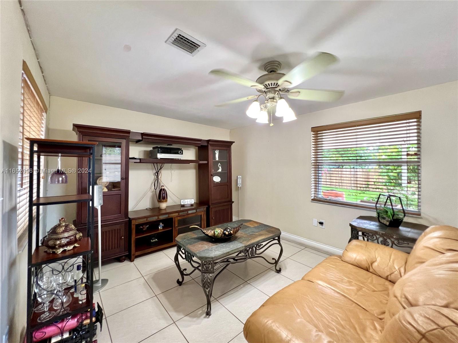 CAMNER MANOR 2ND ADDN - Residential