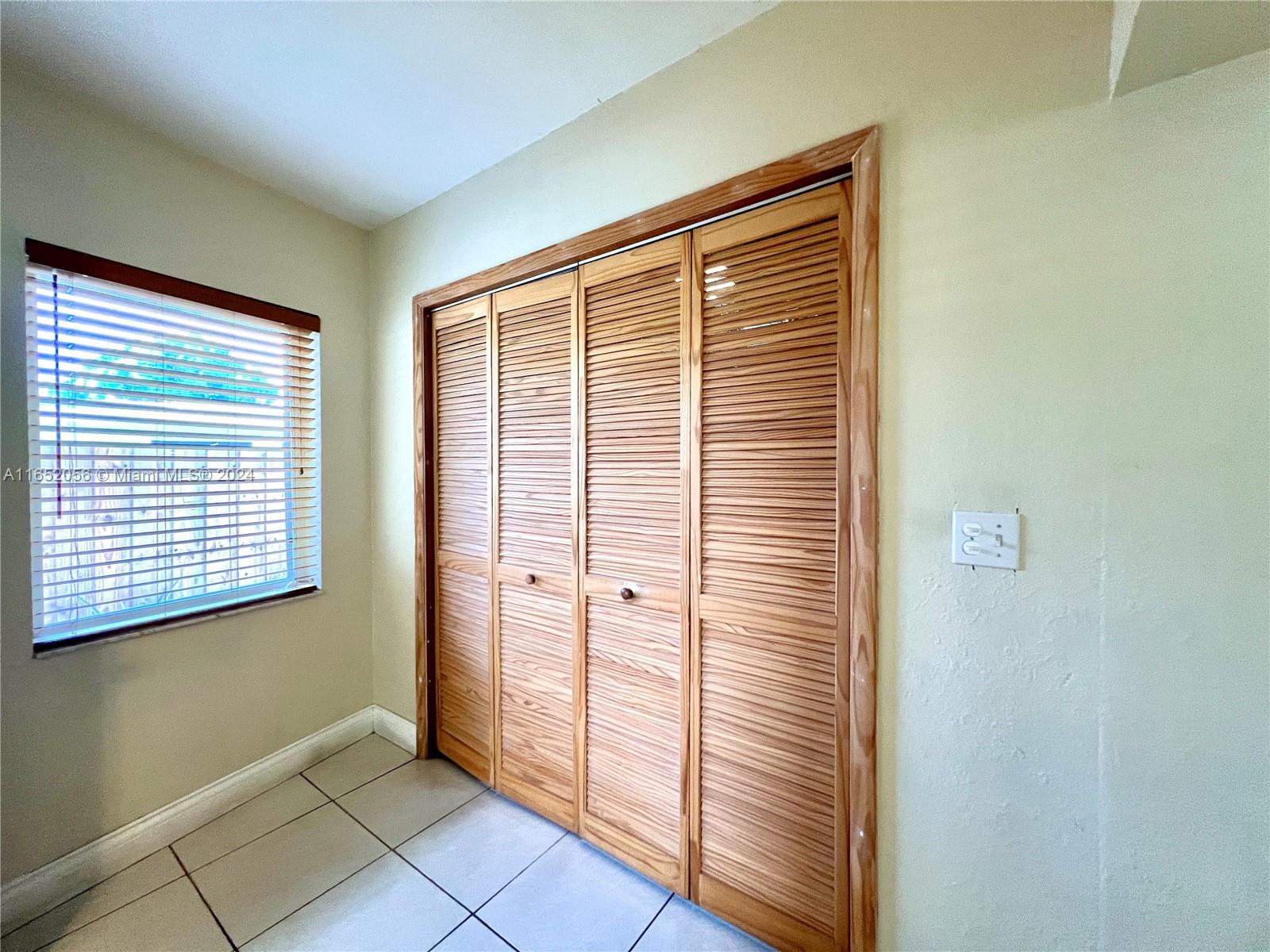 CAMNER MANOR 2ND ADDN - Residential