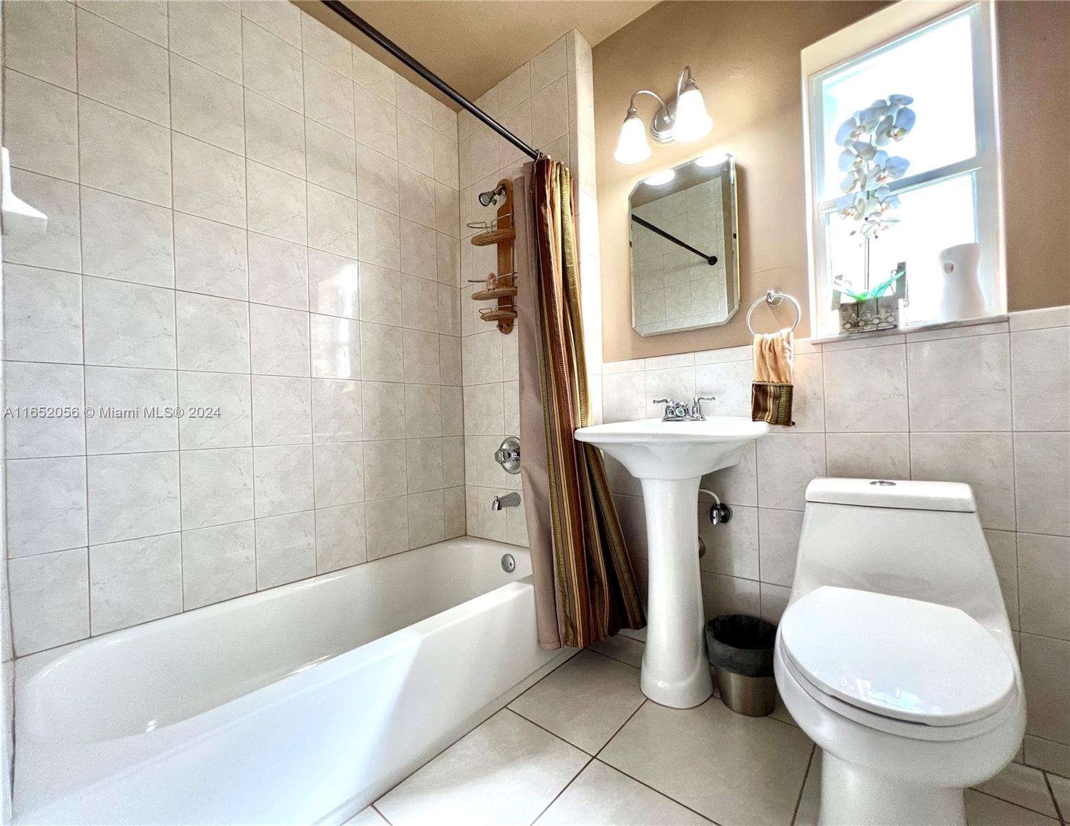 CAMNER MANOR 2ND ADDN - Residential