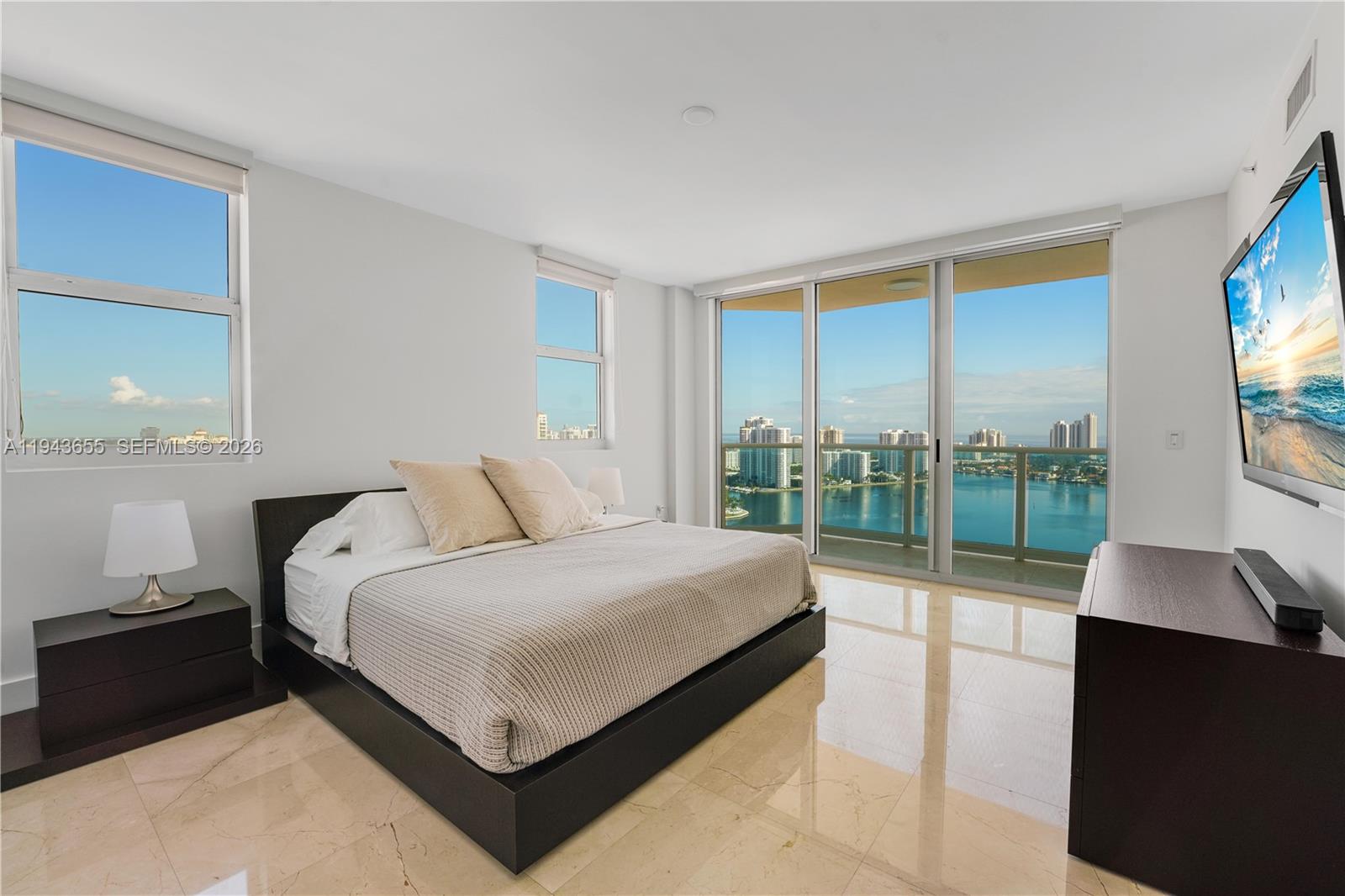 THE PENINSULA II CONDO - Residential