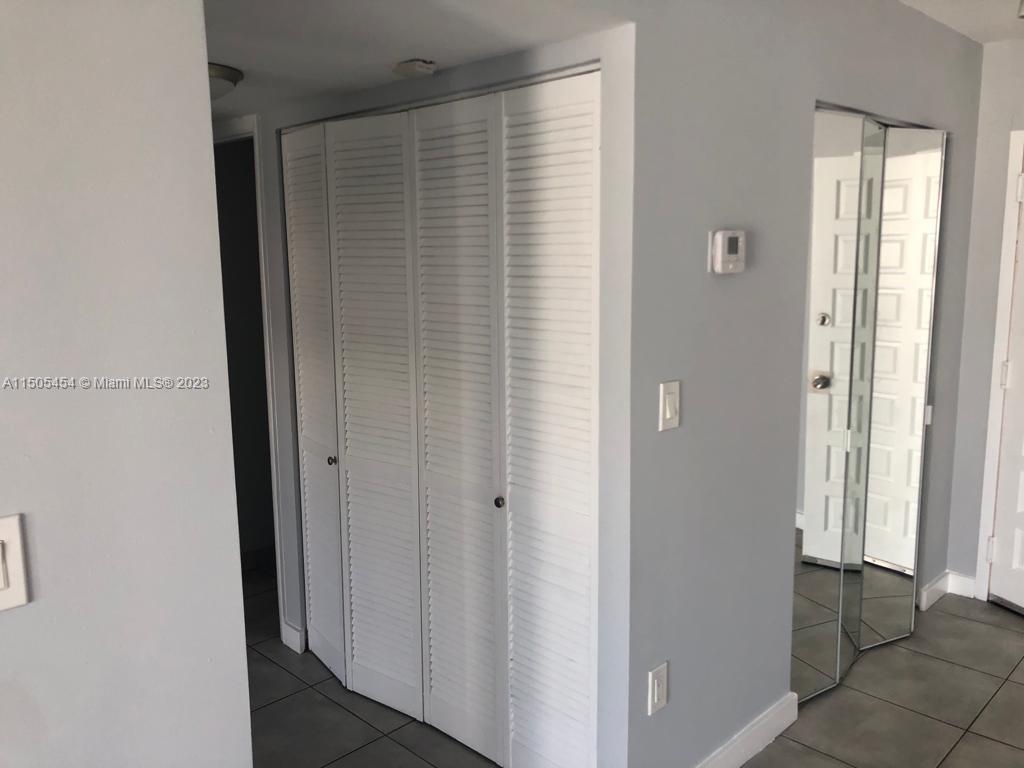 NIRVANA CONDO NO FIVE CON - Residential